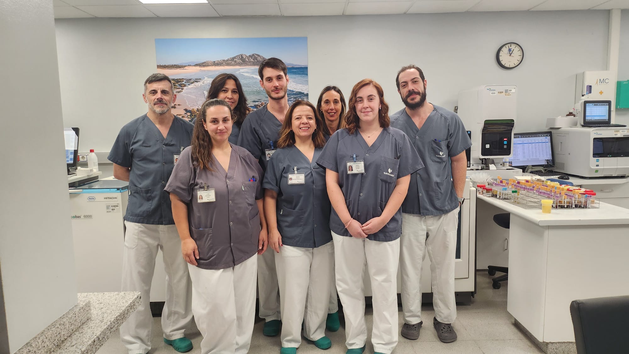 Personal del laboratorio de Quirónsalud Miguel Domínguez