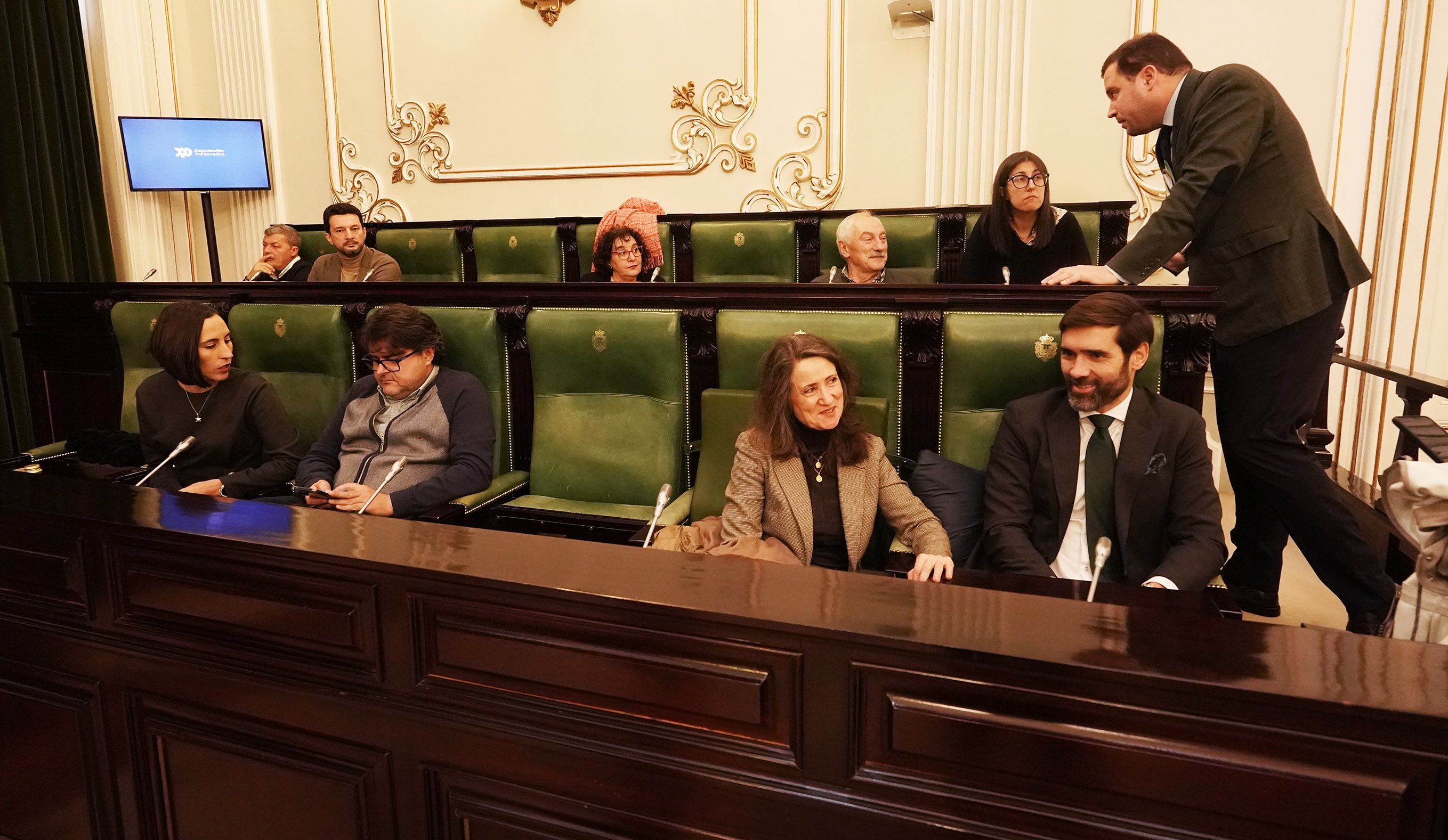 Protesta dos GES no pleno da Deputación