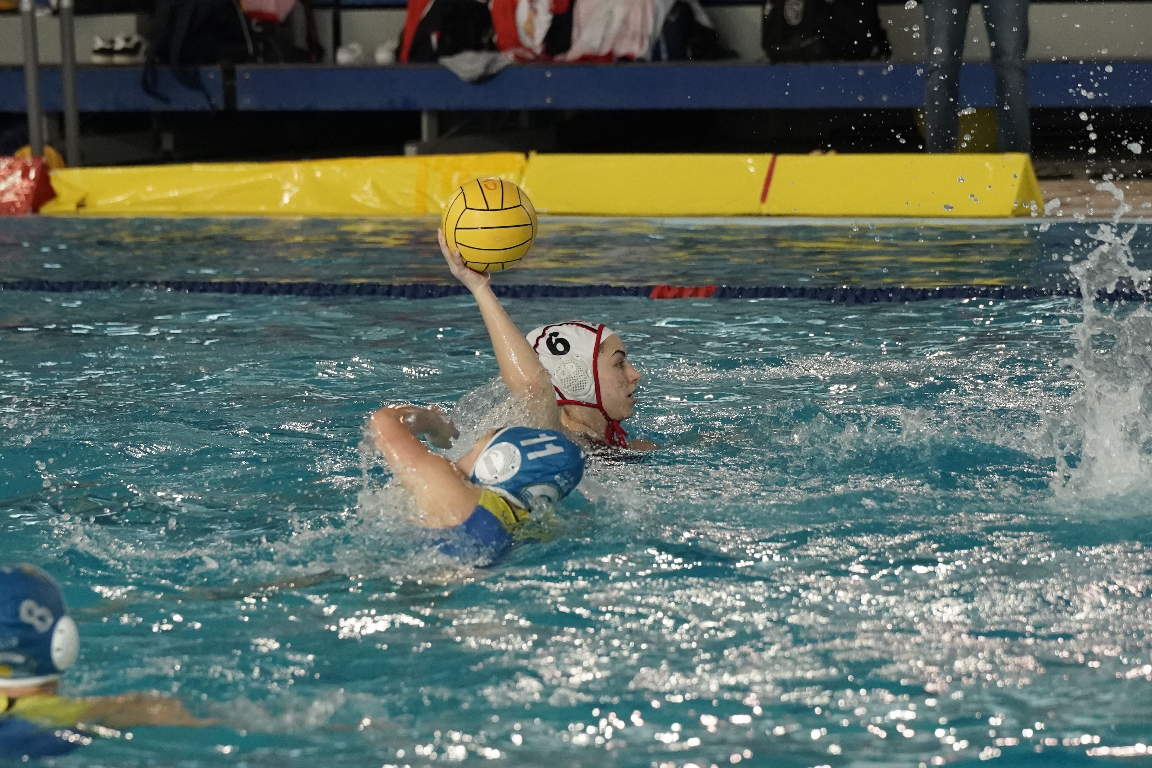 Partido entre el Waterpolo Pontevedra y el CN Boadilla en Rías do Sur Partido entre el Waterpolo Pontevedra y el CN Boadilla en Rías do Sur
