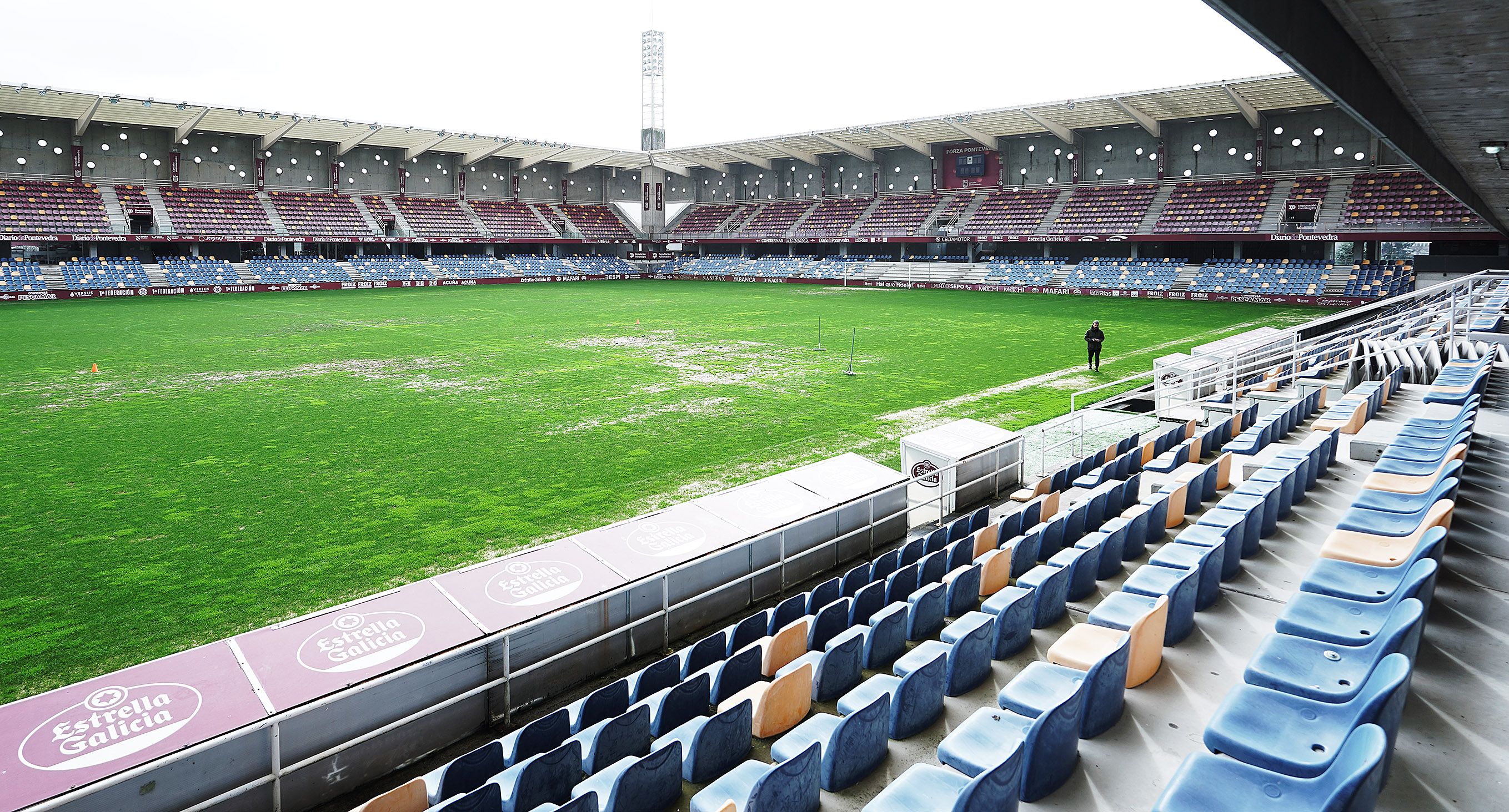 Césped del Estadio Municipal de Pasarón a 4 de febrero de 2026