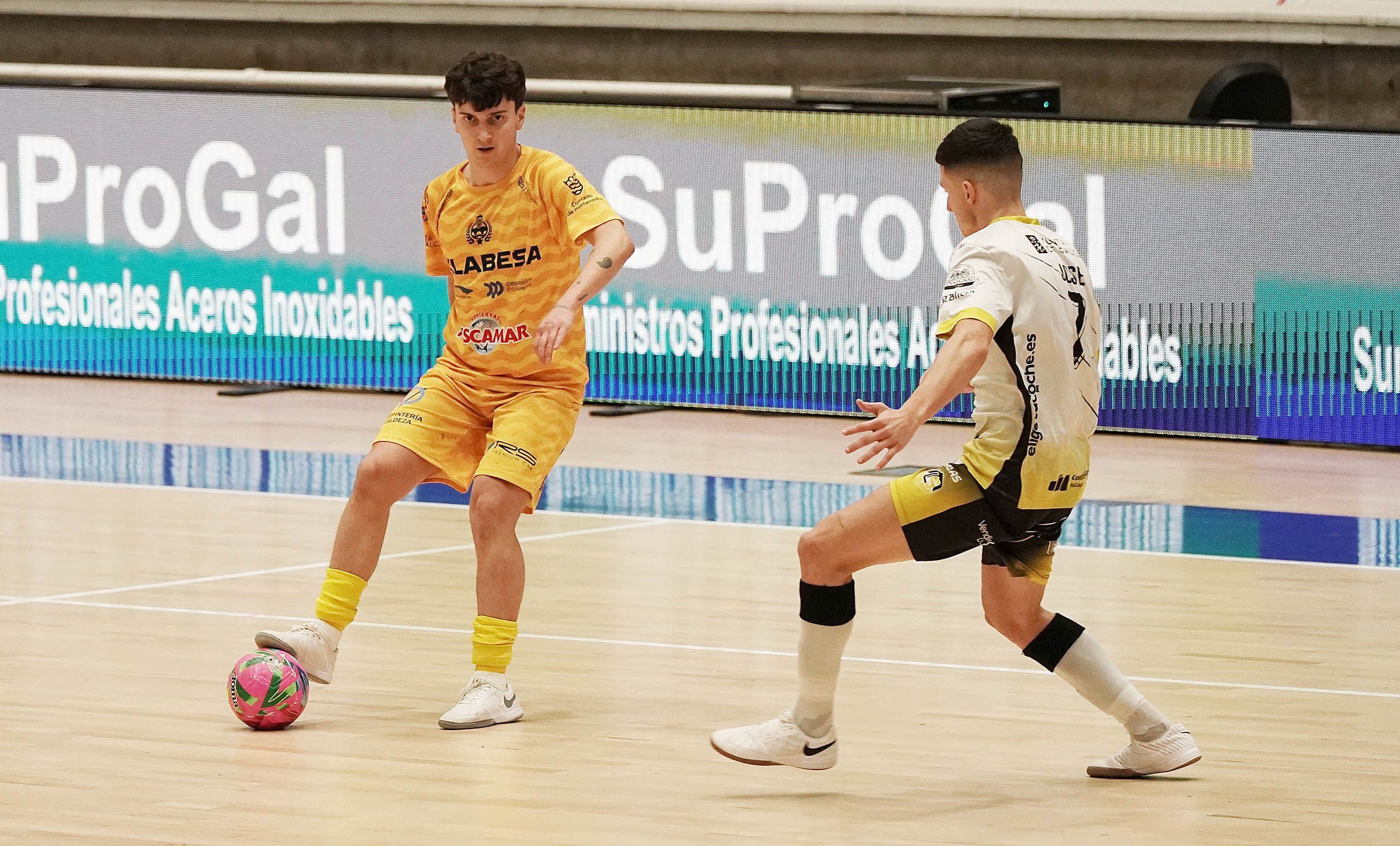Partido entre Leis Pontevedra y Lugo Sala