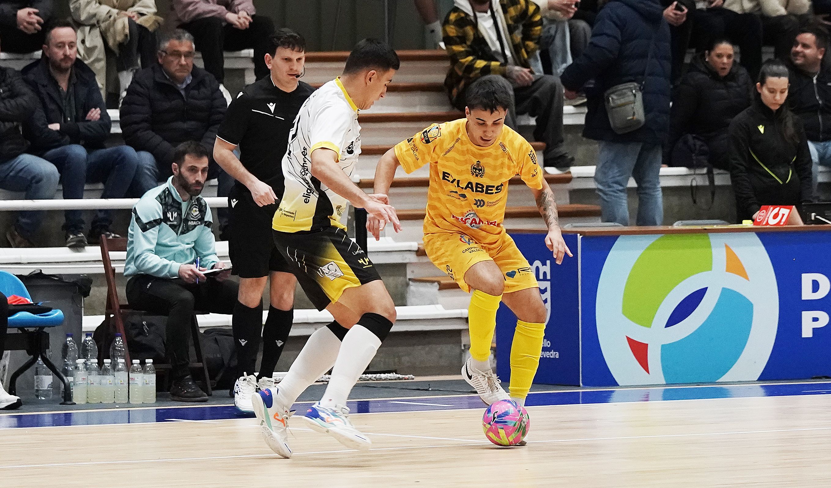 Partido entre Leis Pontevedra y Lugo Sala