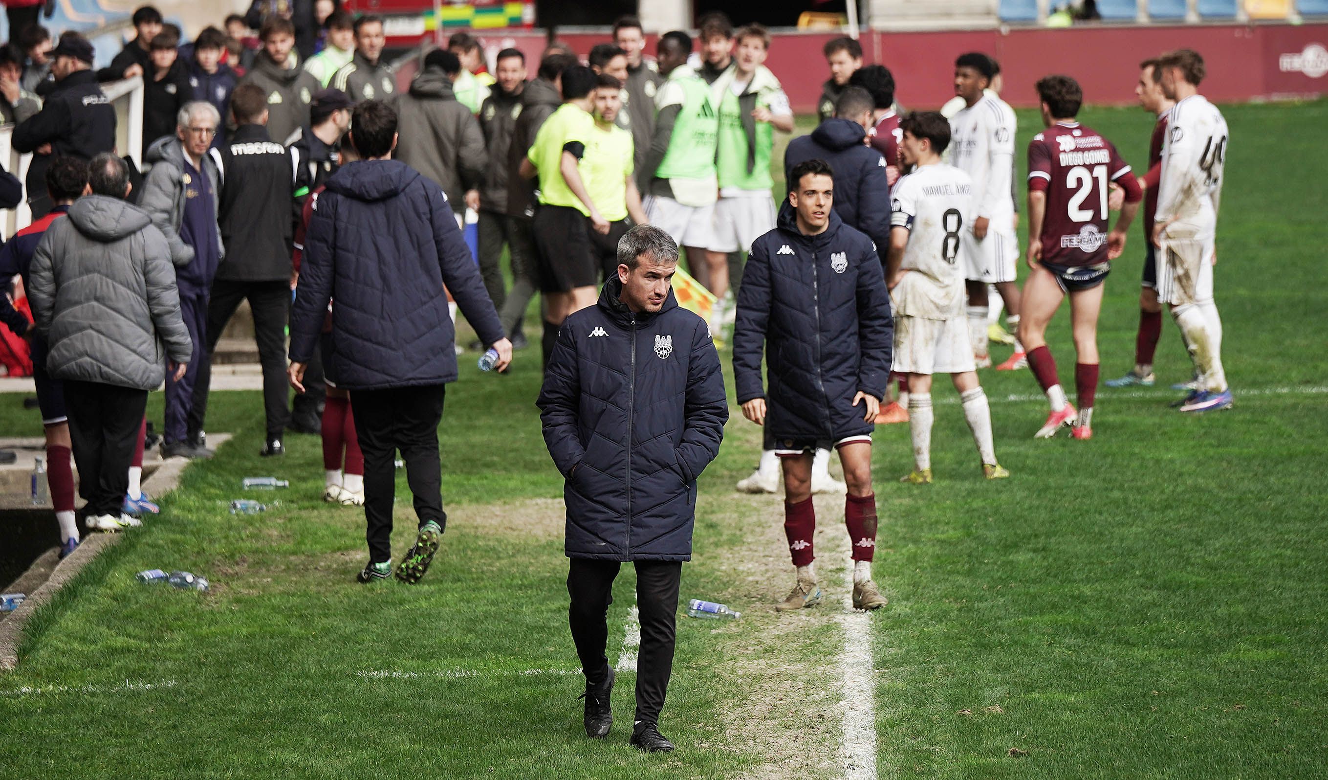 Partido entre Pontevedra CF y Real Madrid Castilla en Pasarón