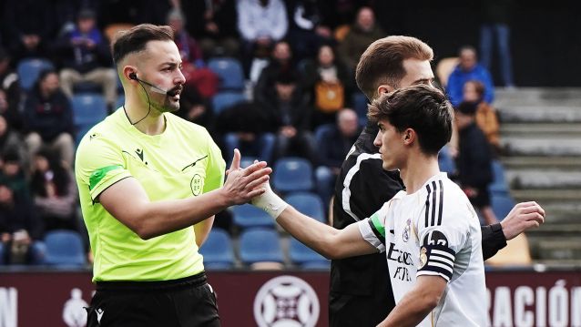 Sergio Doval en un partido de Primera RFEF Sergio Doval en un partido de Primera RFEF