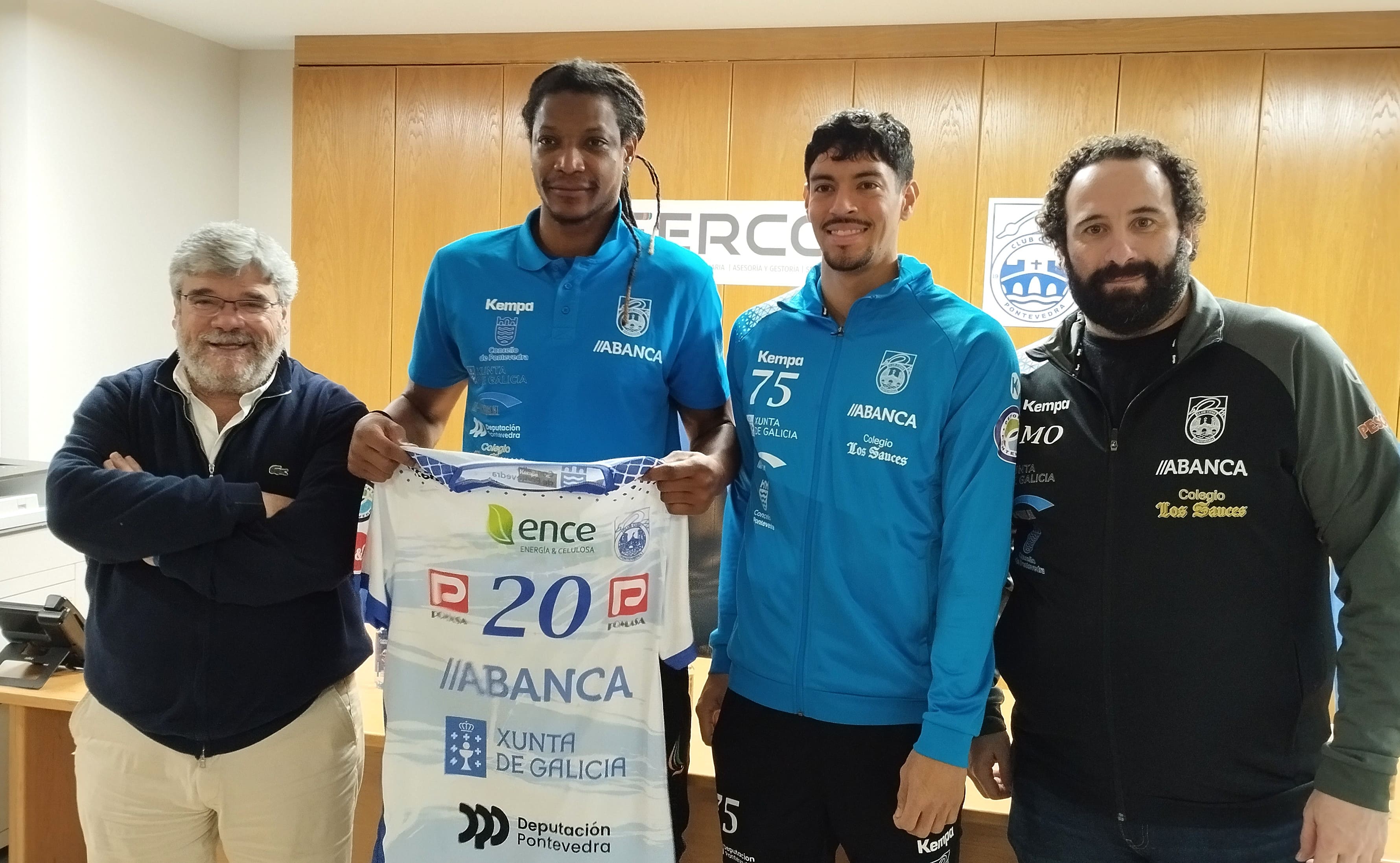 Presentación de Bruno Landim y Santiago Bedoya como jugadores del Cisne