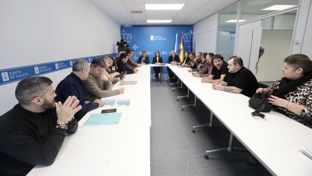 Reunión de la conselleira con las cofradías de la Rïa de Arousa