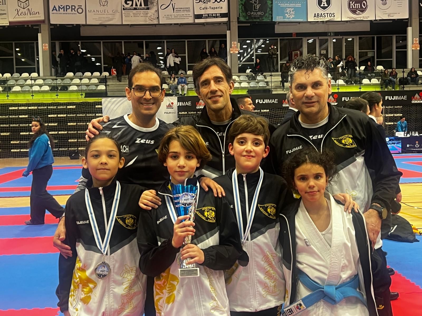 Integrantes del Gimsport en el Campeonato Gallego Absoluto de Lalín