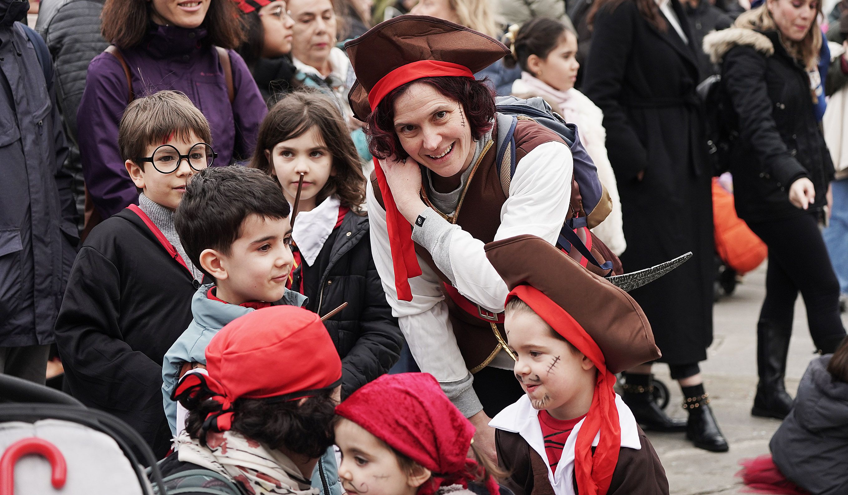 Fiesta pirata infantil en la Praza da Ferrería Fiesta pirata infantil en la Praza da Ferrería