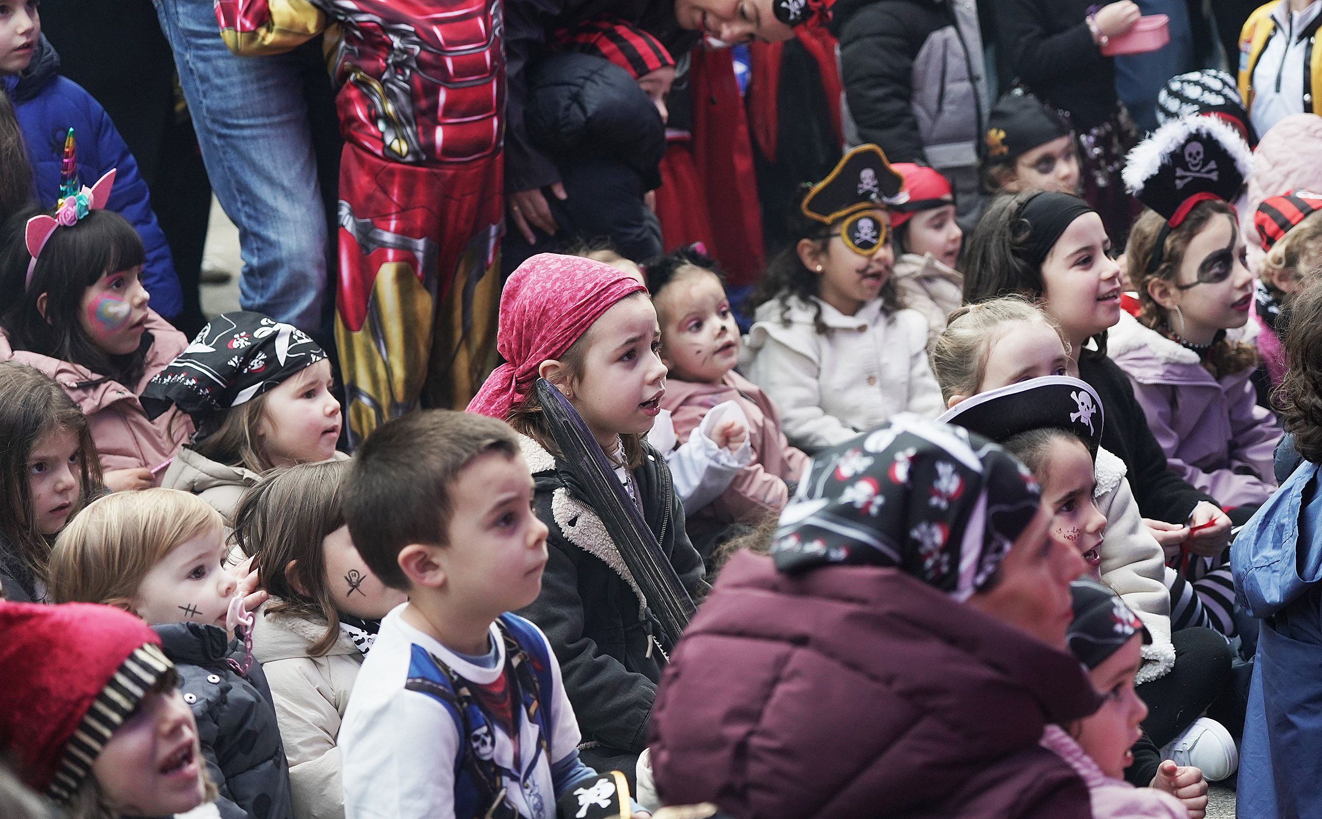 Fiesta pirata infantil en la Praza da Ferrería Fiesta pirata infantil en la Praza da Ferrería