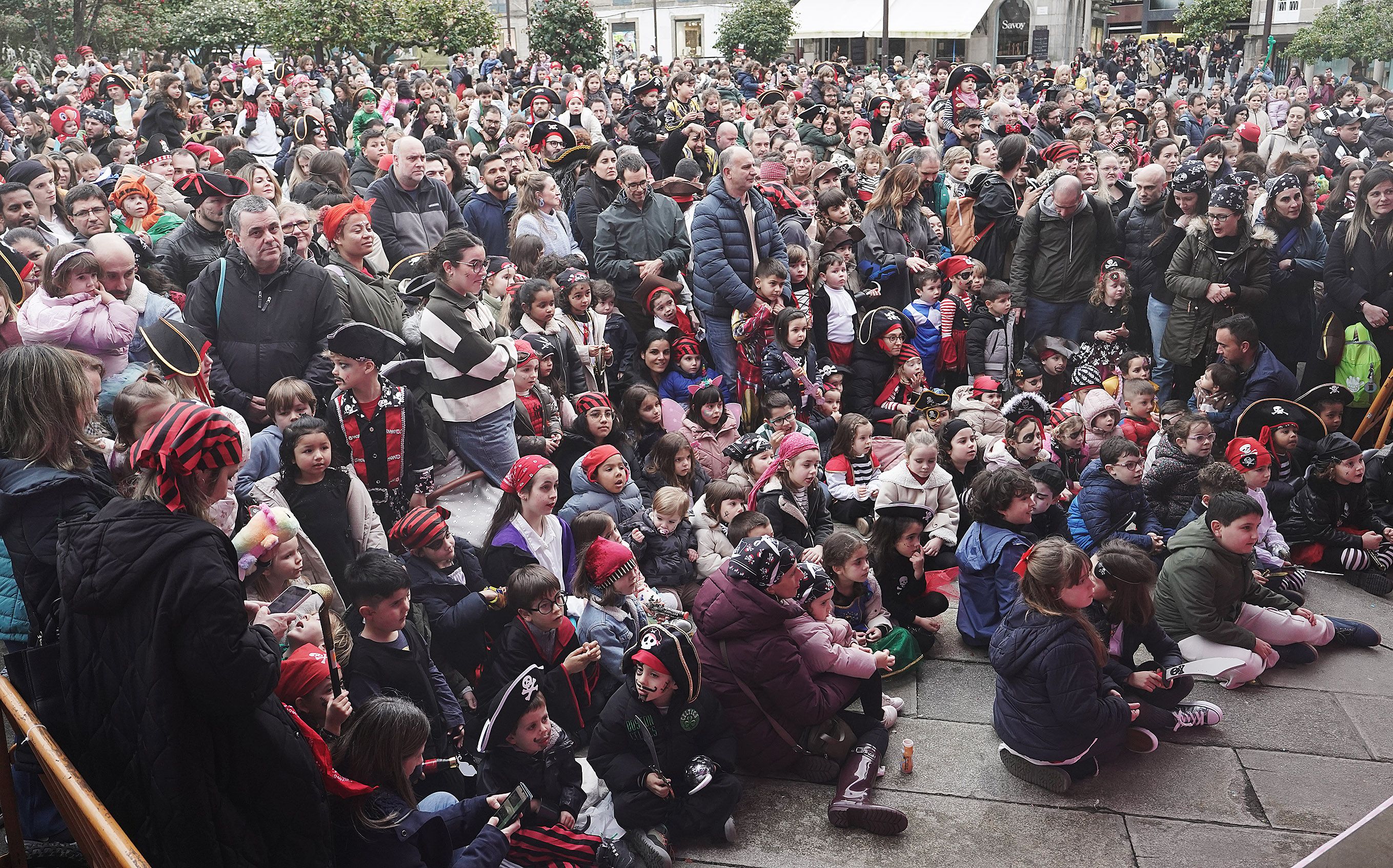 Fiesta pirata infantil en la Praza da Ferrería Fiesta pirata infantil en la Praza da Ferrería