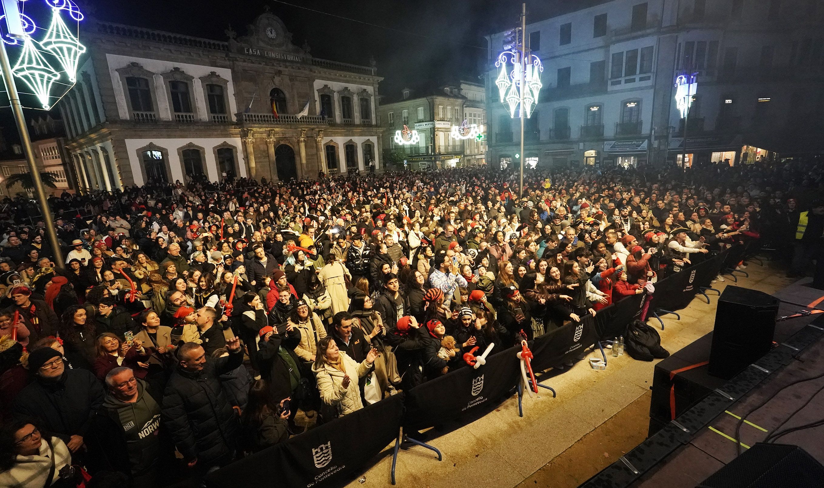 Concierto de King África en la Noite Pirata del Entroido pontevedrés