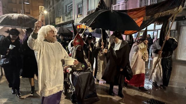 Enterro da Sardiña en Marín