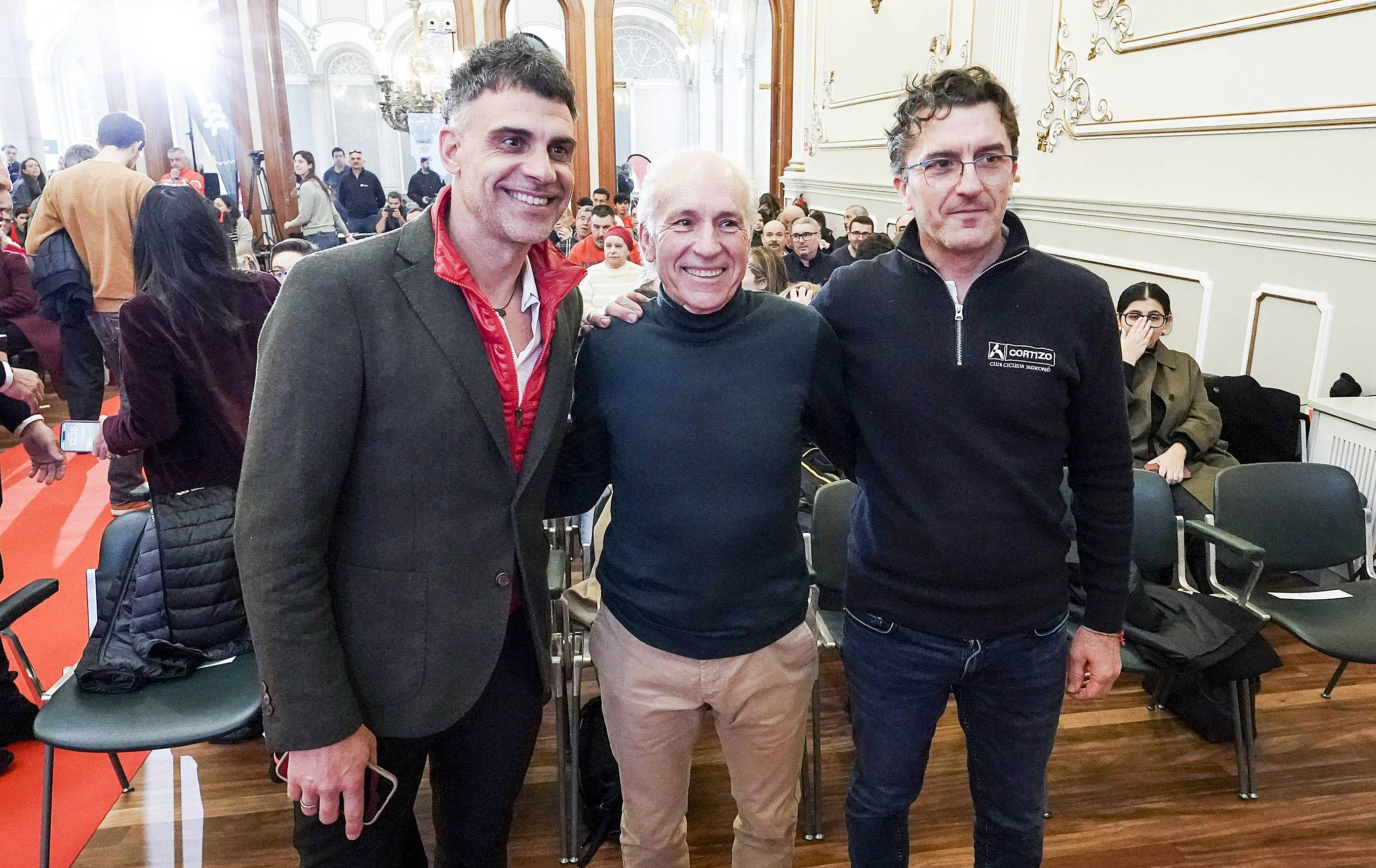 Presentación del Grupo Deportivo Supermercados Froiz para la temporada 2026 Presentación del Grupo Deportivo Supermercados Froiz para la temporada 2026