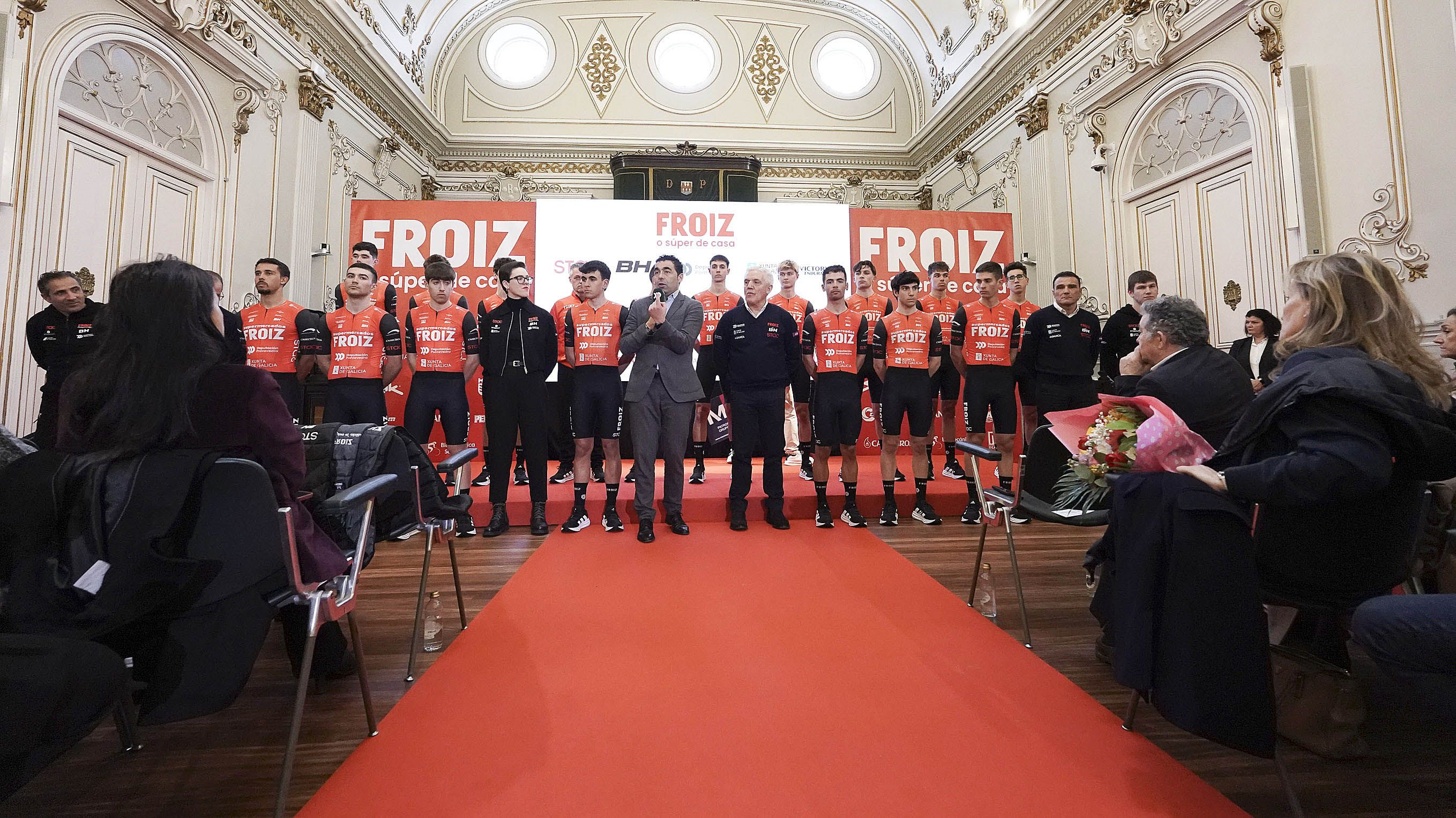 Presentación del Grupo Deportivo Supermercados Froiz para la temporada 2026 Presentación del Grupo Deportivo Supermercados Froiz para la temporada 2026