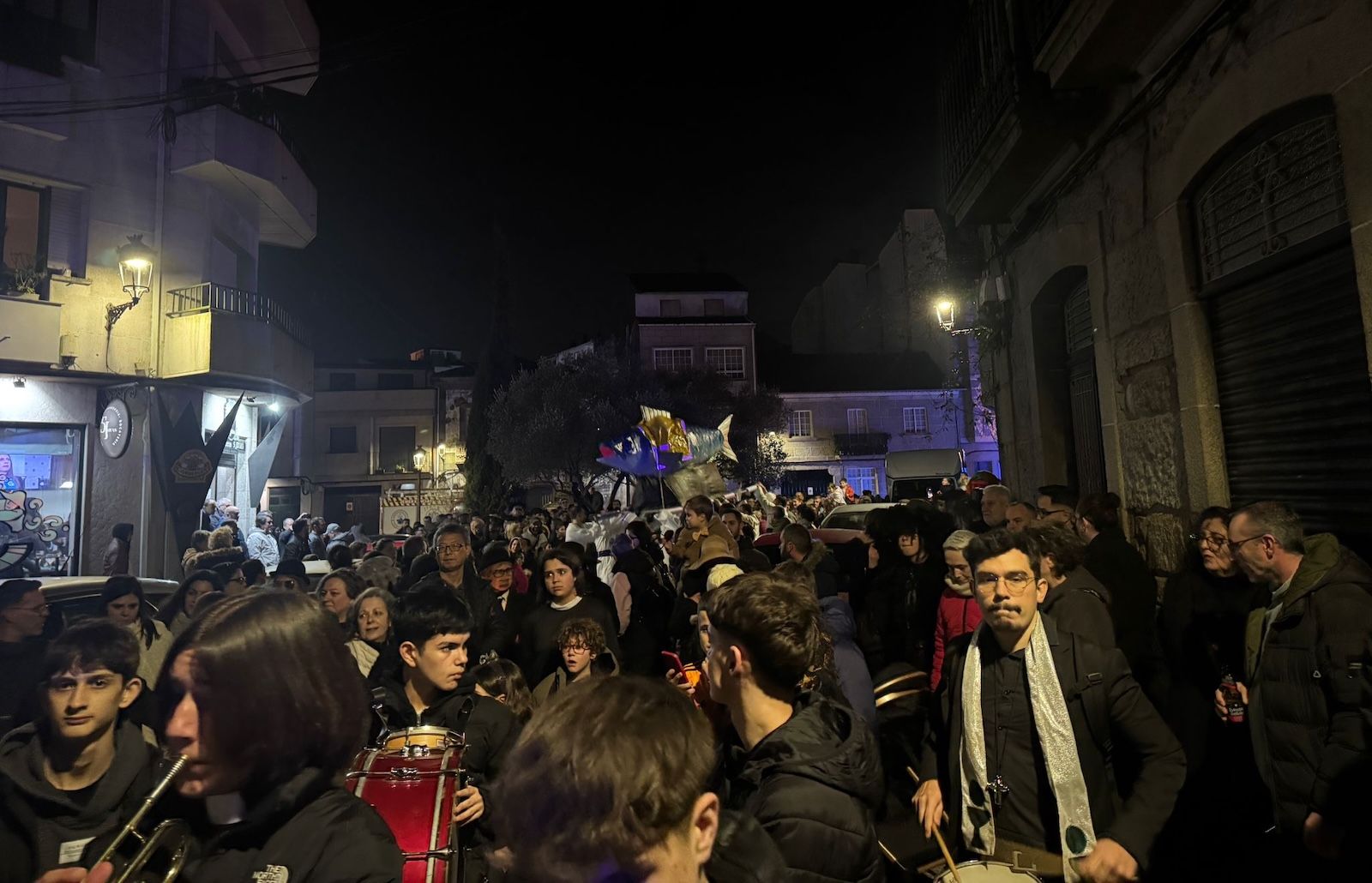 Enterro da Sardiña en Caldas