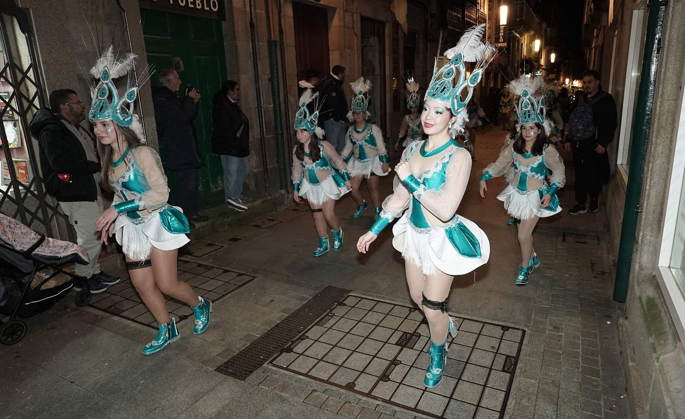 Entierro del Loro Ravachol en el Entroido de Pontevedra Entierro del Loro Ravachol en el Entroido de Pontevedra