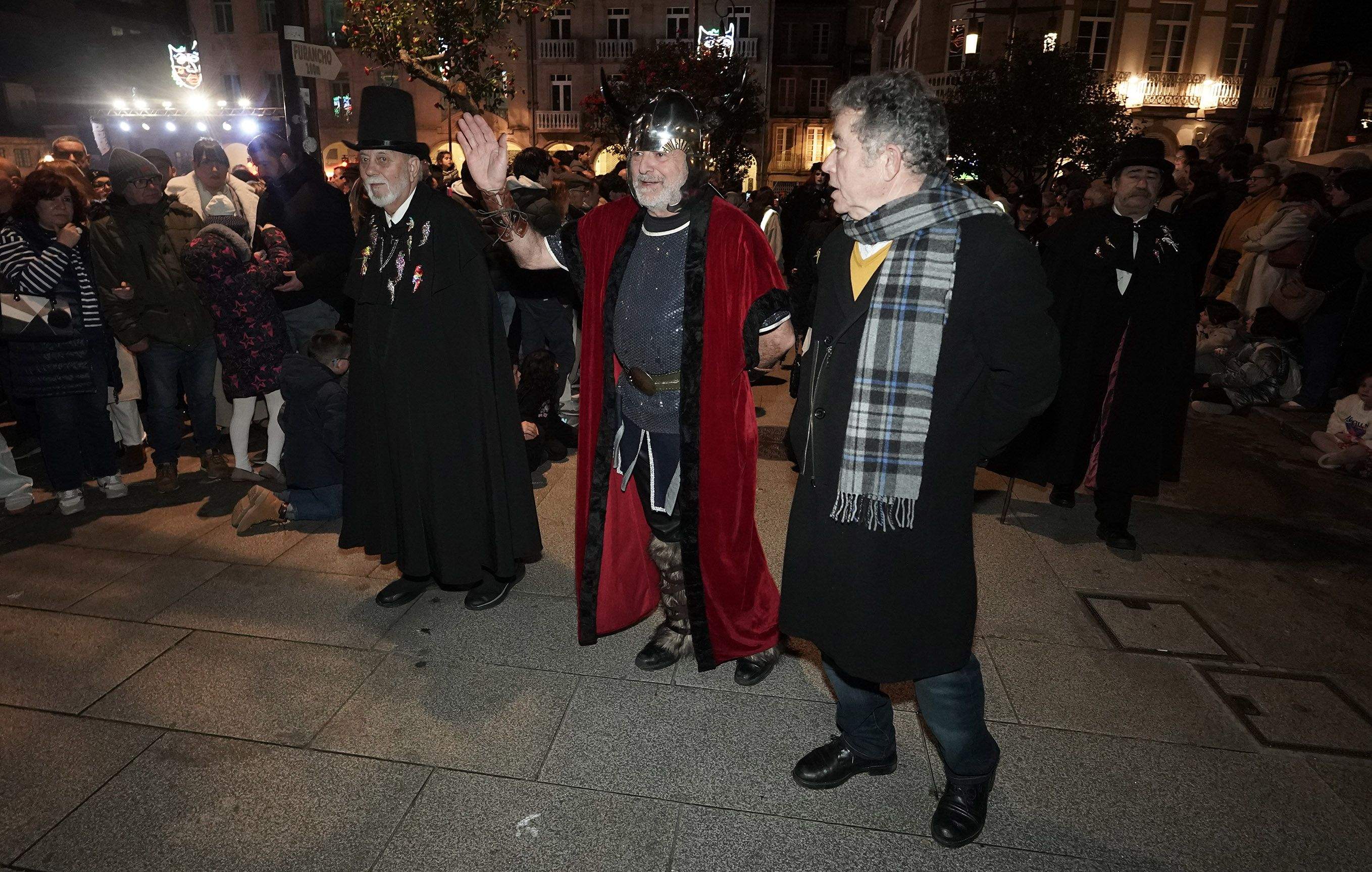 Entierro del Loro Ravachol en el Entroido de Pontevedra Entierro del Loro Ravachol en el Entroido de Pontevedra