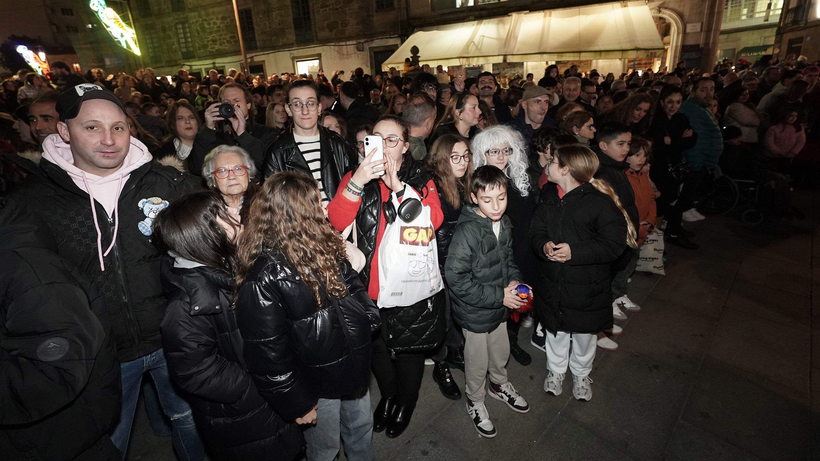 Entierro del Loro Ravachol en el Entroido de Pontevedra Entierro del Loro Ravachol en el Entroido de Pontevedra