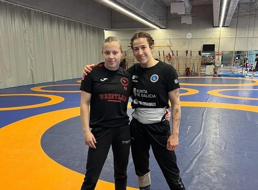 Lydia Pérez y Nadya Zholtikova, del Club de Loita Pontevedra / Club de Loita Pontevedra