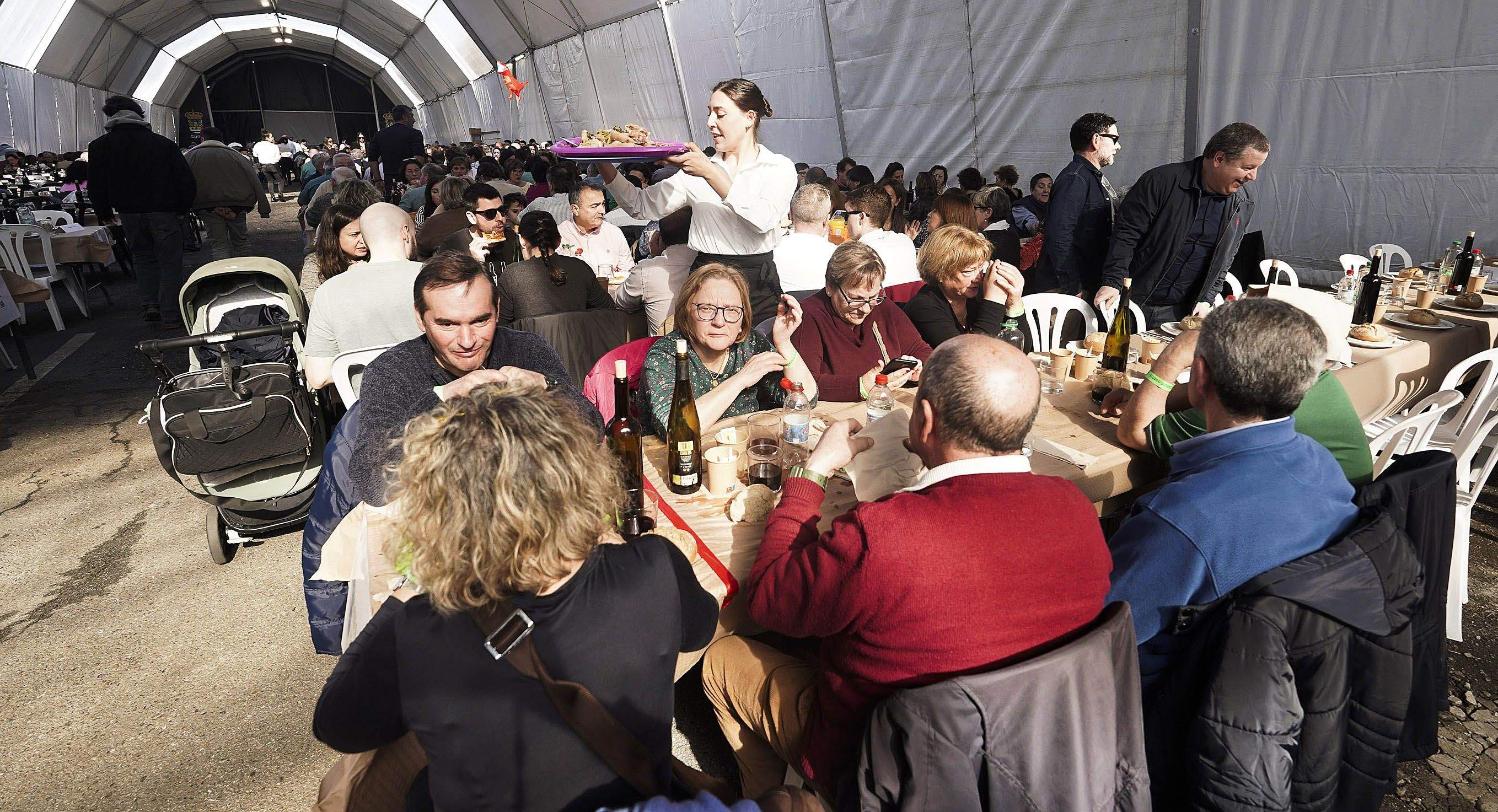 Festa do Lacón con Grelos en Cuntis Festa do Lacón con Grelos en Cuntis