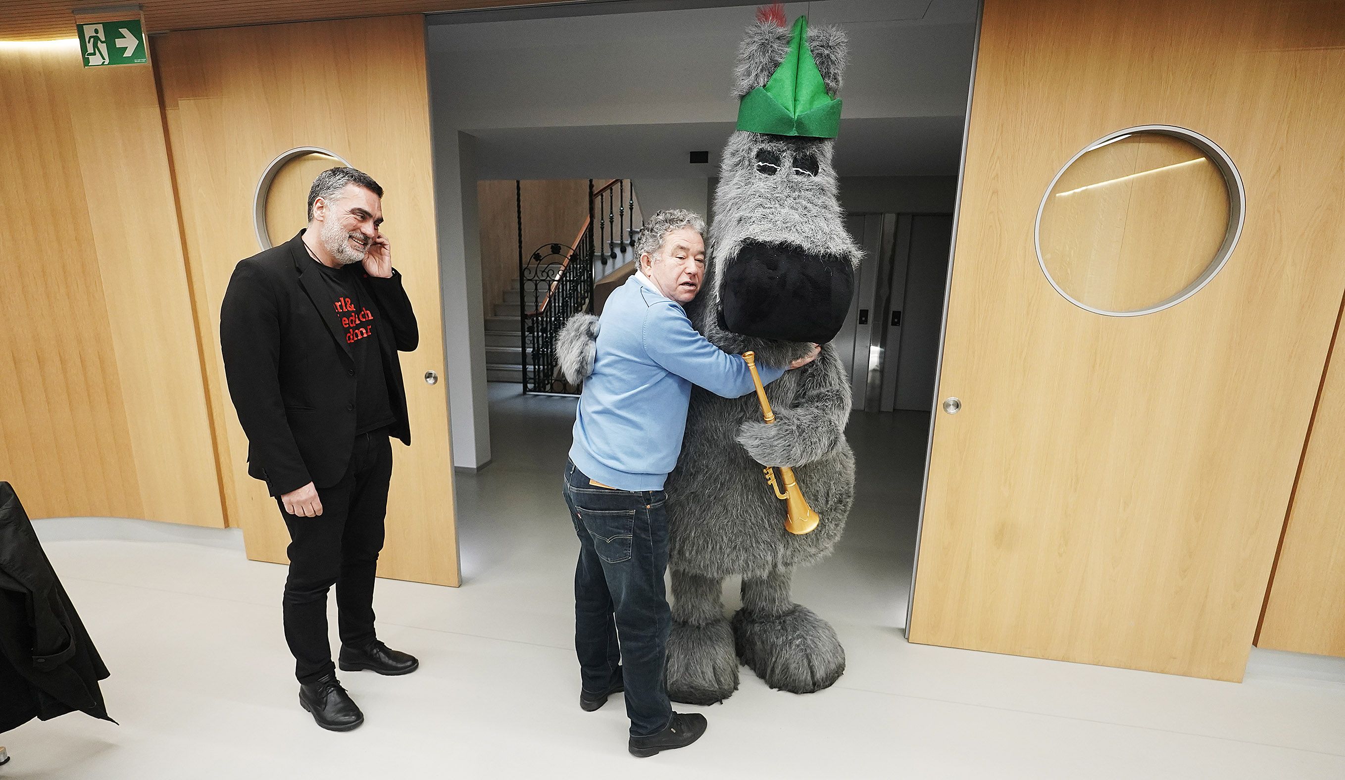 Demetrio Gómez, Miguel Anxo Fernández Lores y Orbil, la mascota do Salón do Libro