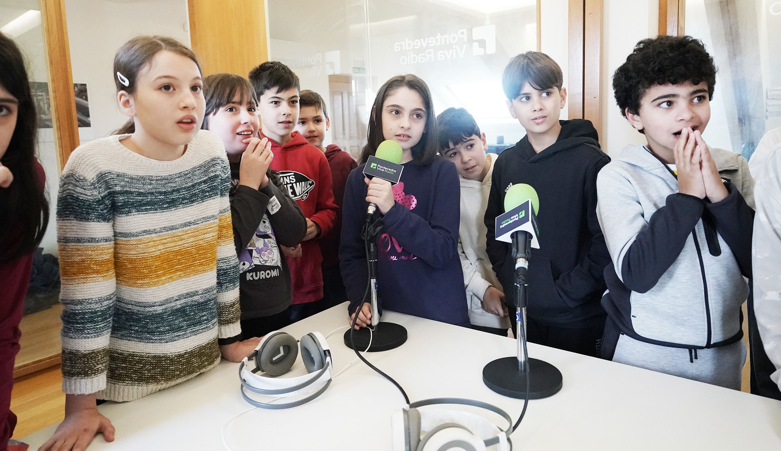 Escolares de quinto curso del CEIP Cabanas de Pontevedra Escolares de quinto curso del CEIP Cabanas de Pontevedra