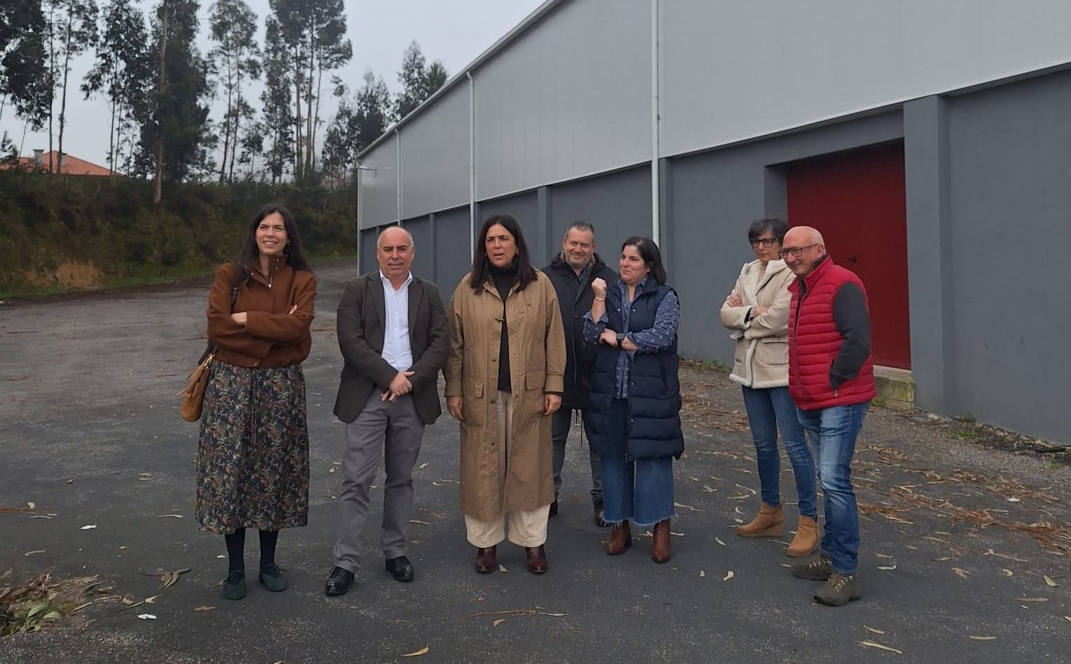 Visita aos terreos onde se construirán as pistas