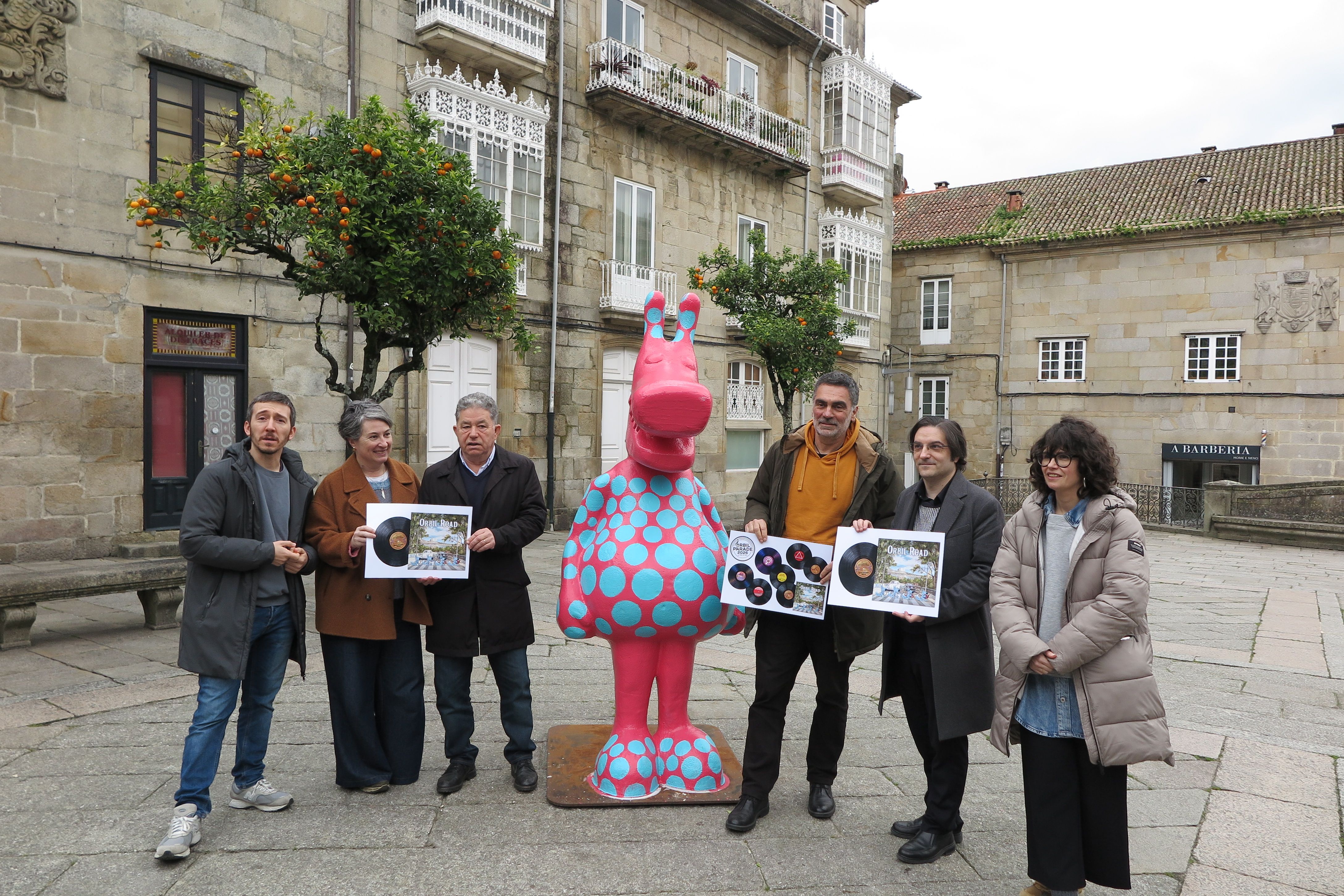 Presentación Orbil Parade en la Praza do Teucro