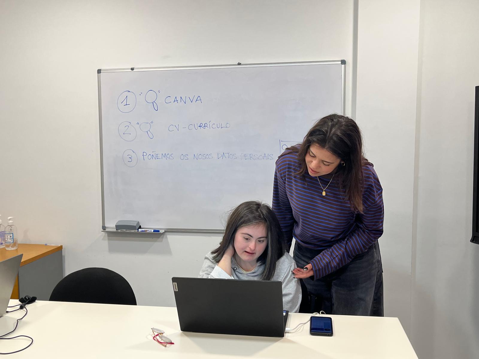 Visita a la sede de Down Pontevedra Xuntos en el Gorgullón