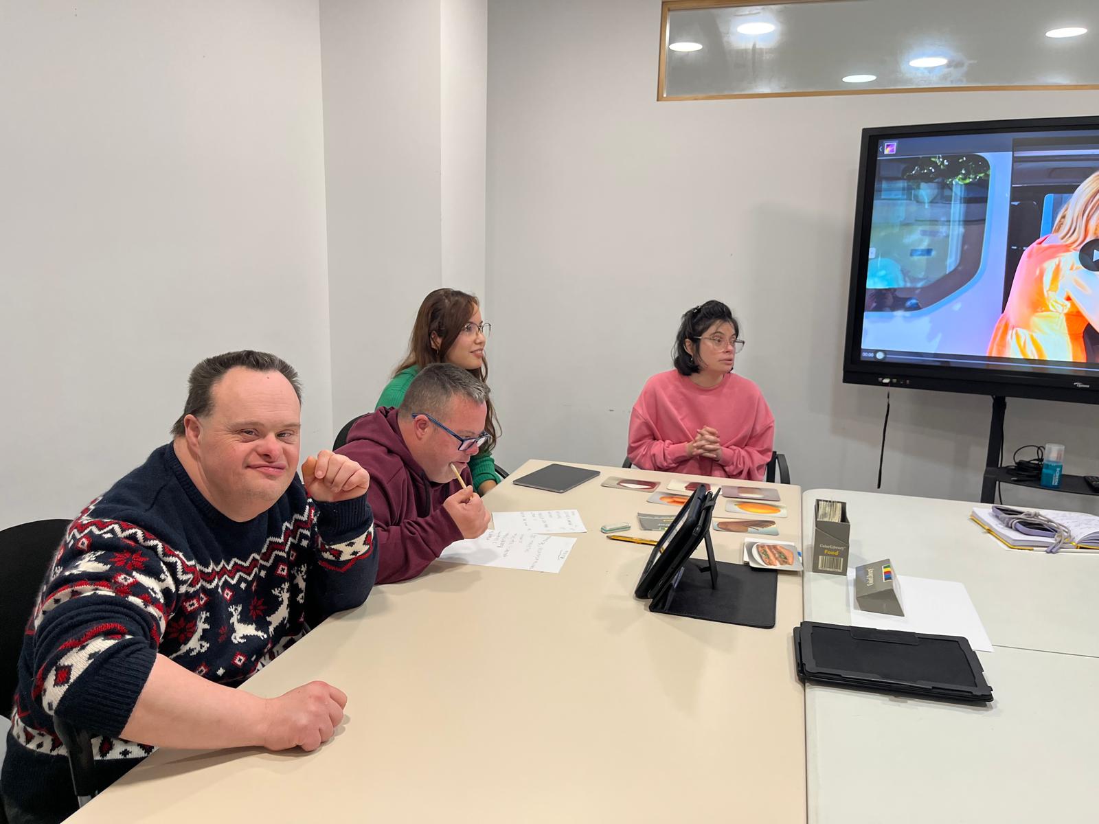 Visita a la sede de Down Pontevedra Xuntos en el Gorgullón