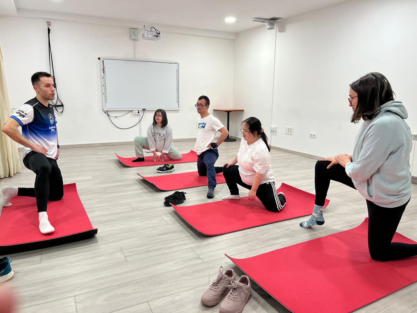 Visita a la sede de Down Pontevedra Xuntos en el Gorgullón