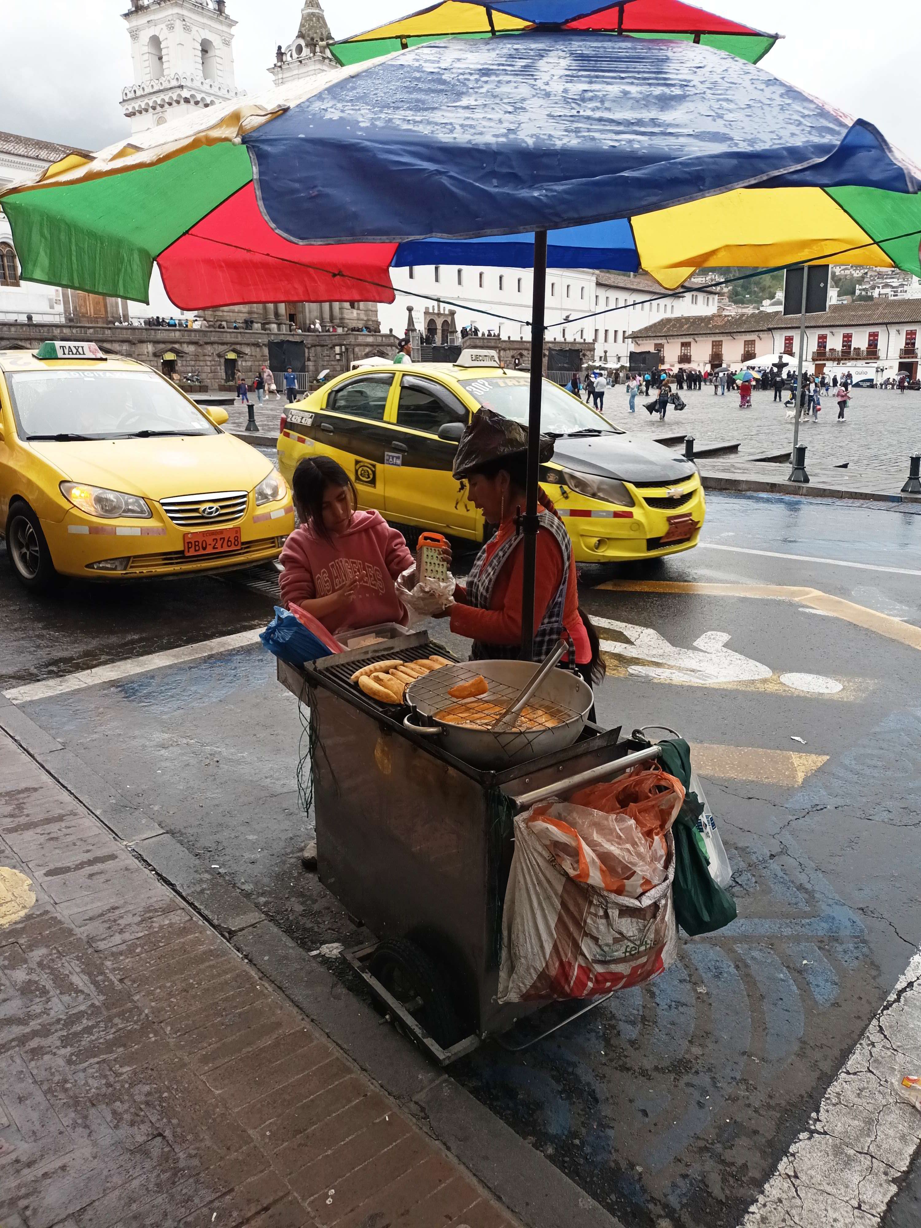 Centro histórico, vendedora de plátanos Centro histórico, vendedora de plátanos