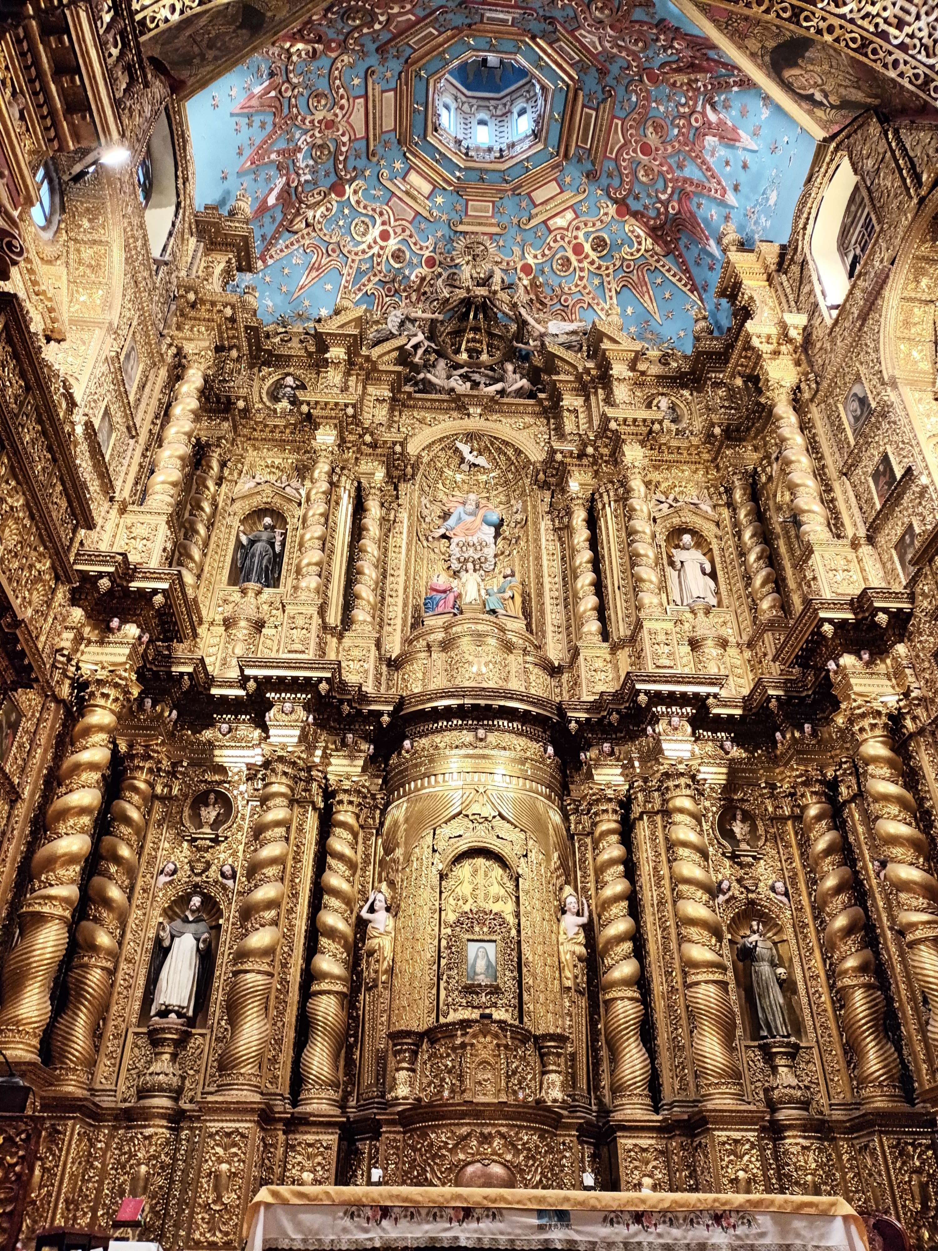 Igrexa da Compañía de Xesús, altar maior Igrexa da Compañía de Xesús, altar maior