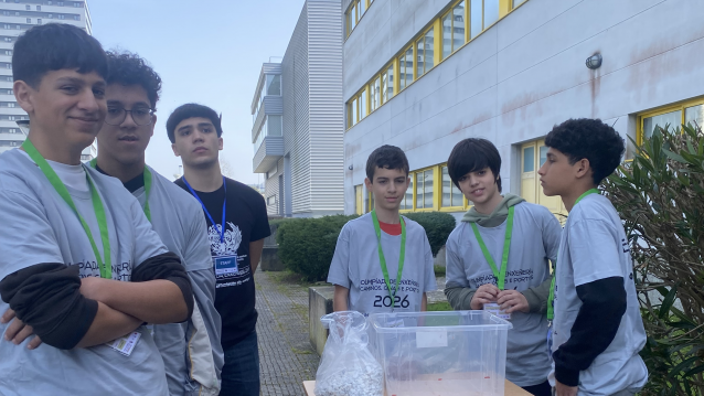 Alumnos participantes en la VIII Olimpiada de Ingeniería de Camiños Alumnos participantes en la VIII Olimpiada de Ingeniería de Camiños