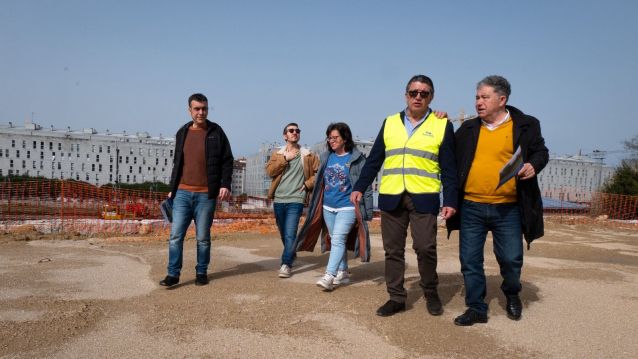 Visita del alcalde a las obras del parque de A Parda Visita del alcalde a las obras del parque de A Parda