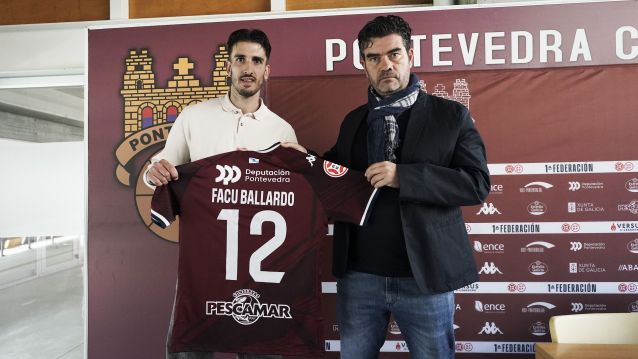 Presentación de Facu Ballardo como jugador del Pontevedra Presentación de Facu Ballardo como jugador del Pontevedra