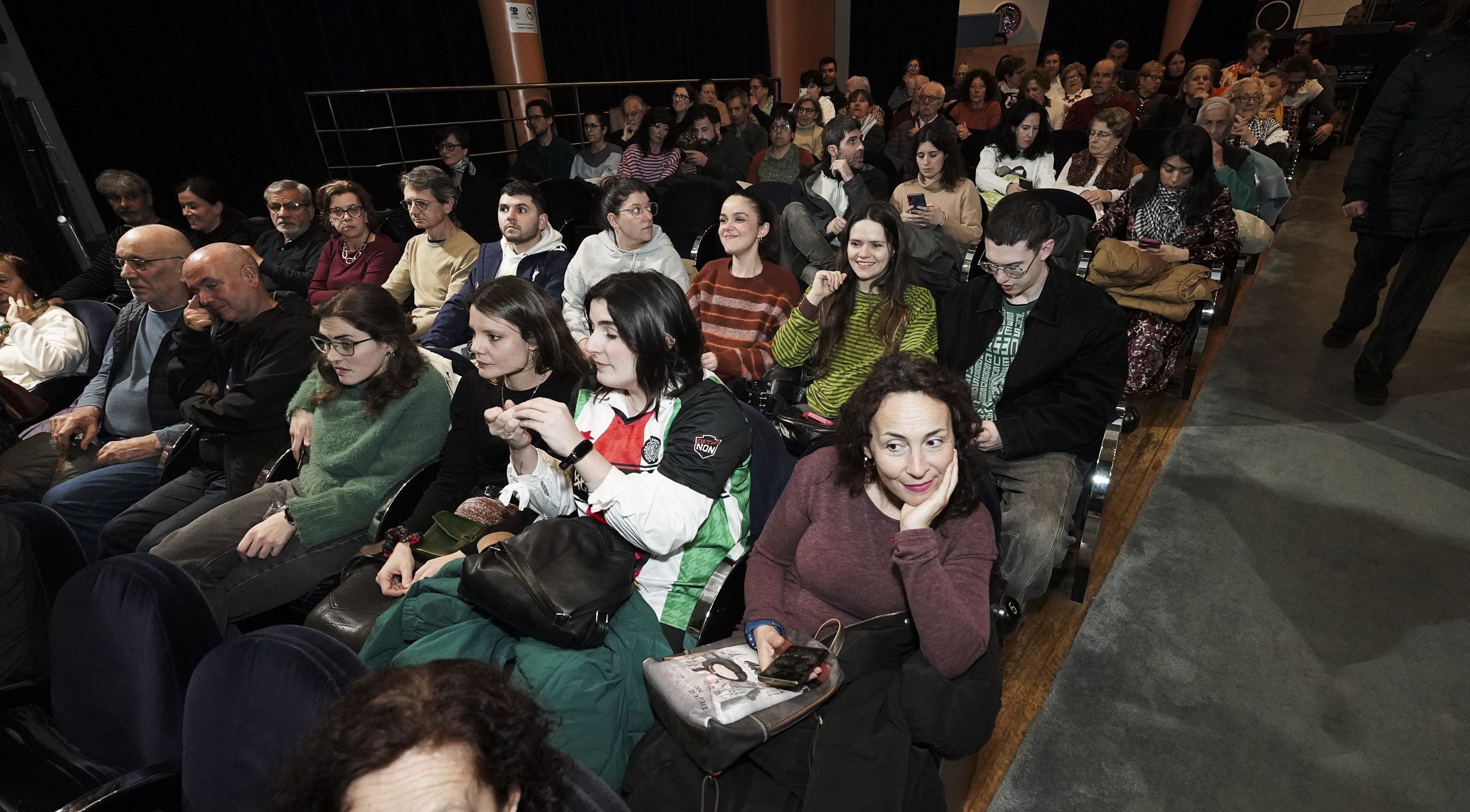 Cultura contra a barbarie Cultura contra a barbarie