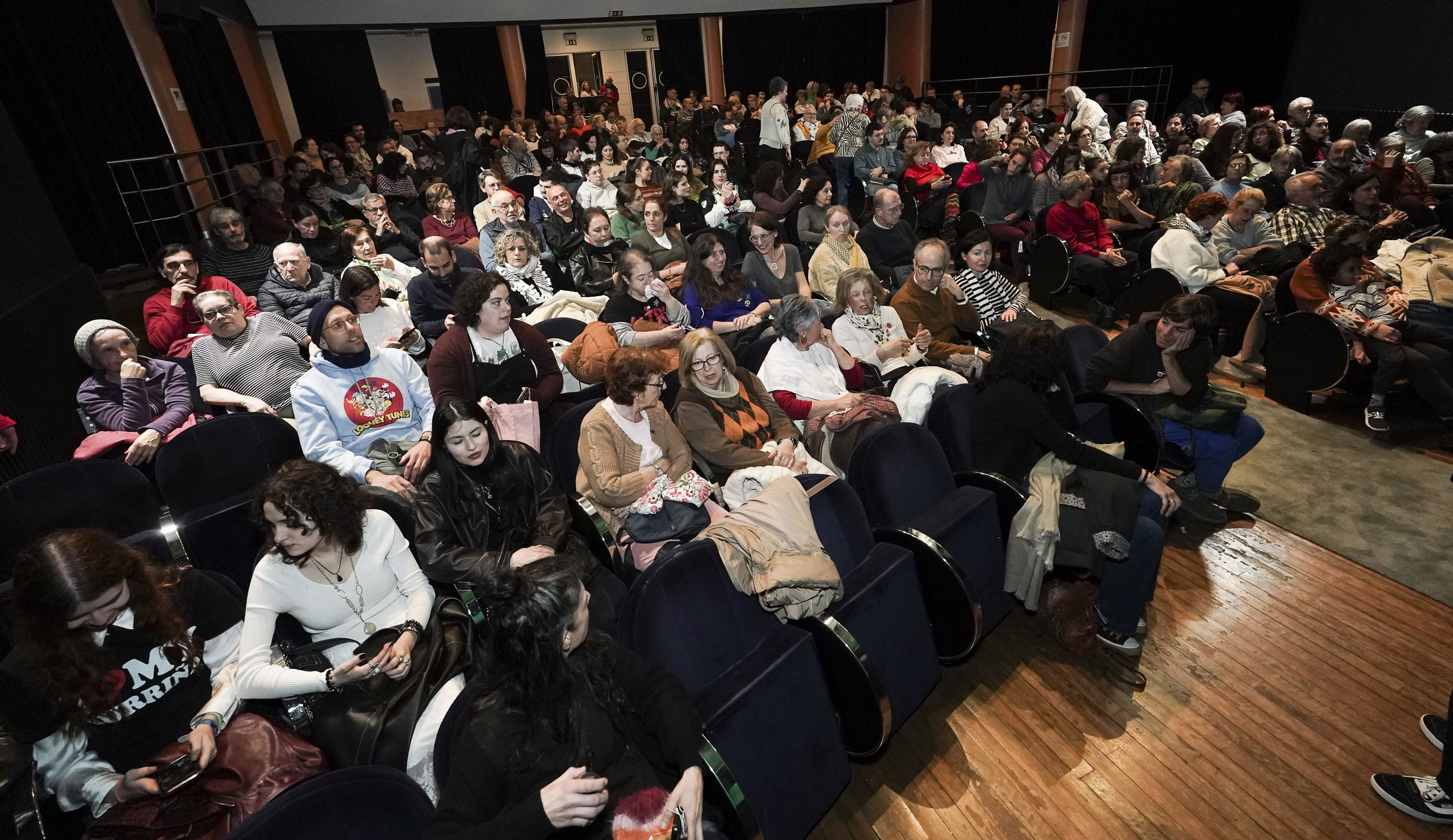 Cultura contra a barbarie Cultura contra a barbarie