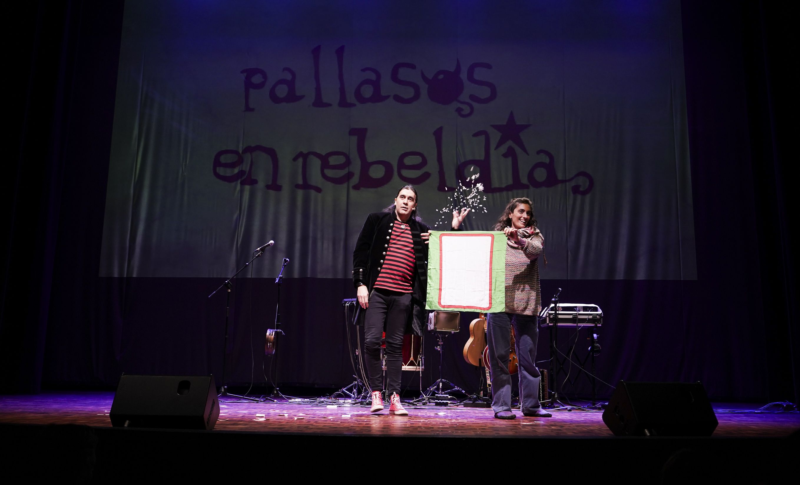 Cultura contra a barbarie