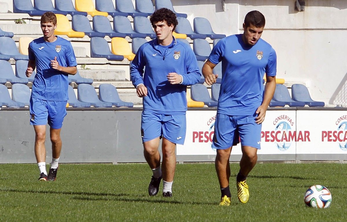 Pablo, Tomás y Adrián nun adestramento en Pasarón