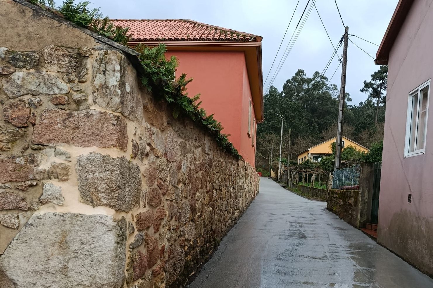 Mejora del vial de Pedras Roibas en Meaño