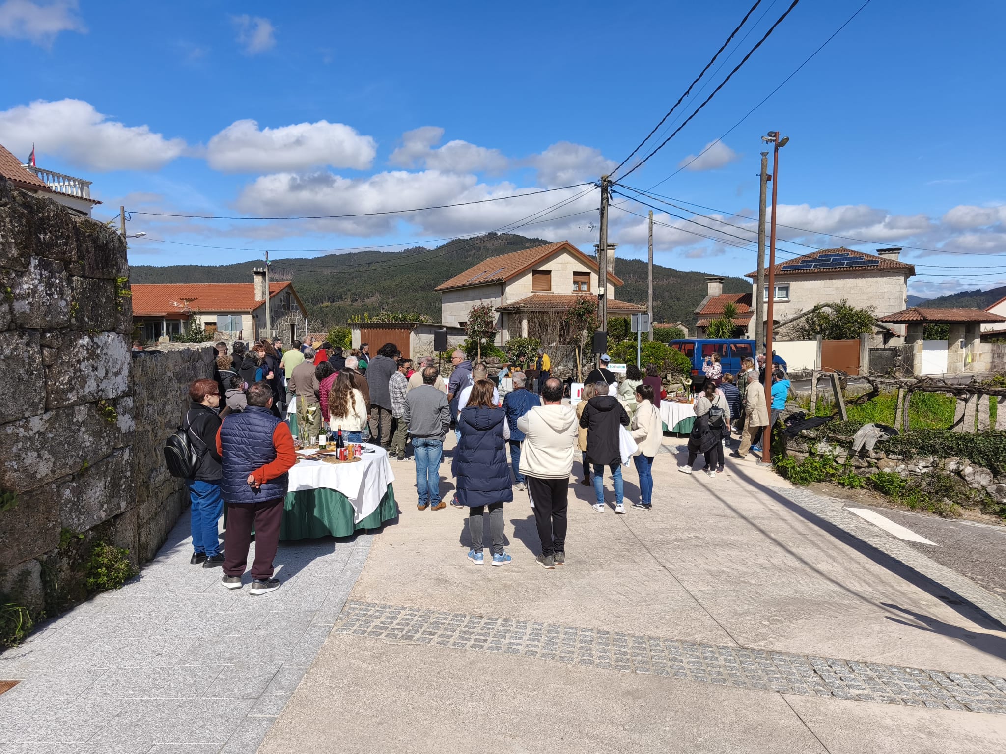 Inauguración de la reforma acometida en O Val-Sobral