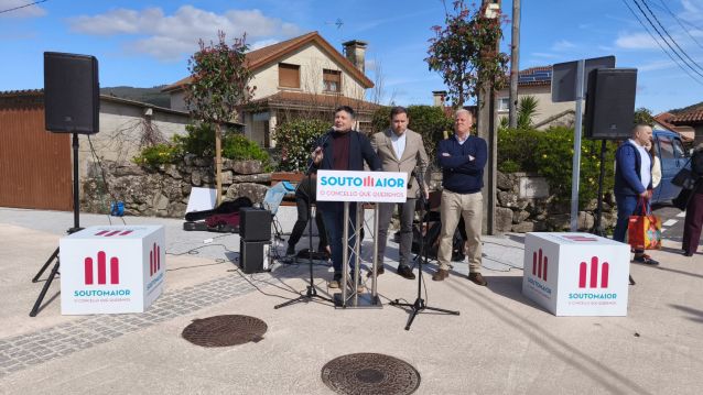Inauguración de la reforma acometida en O Val-Sobral Inauguración de la reforma acometida en O Val-Sobral