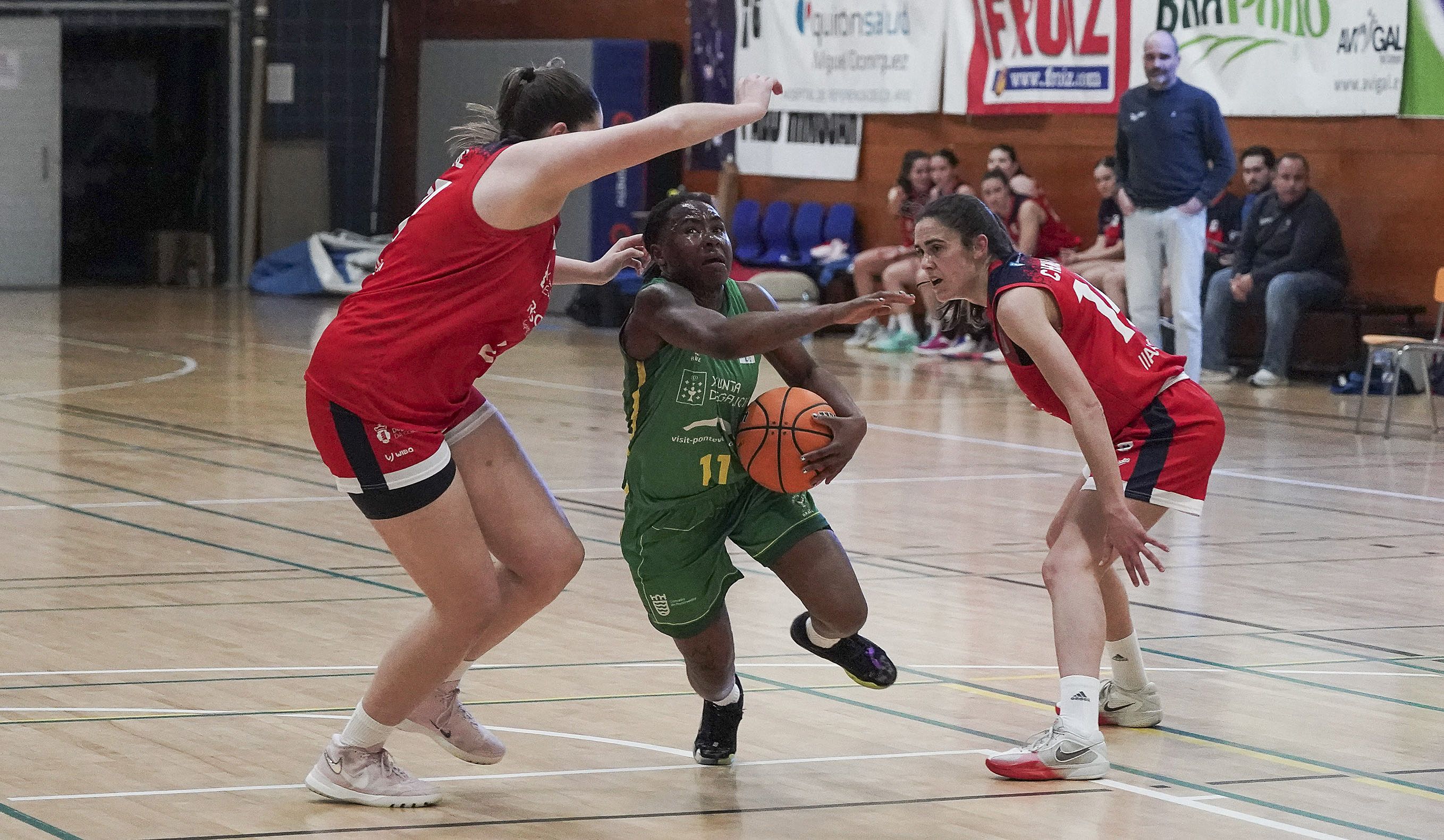 Partido entre el Arxil y el Maristas Coruña