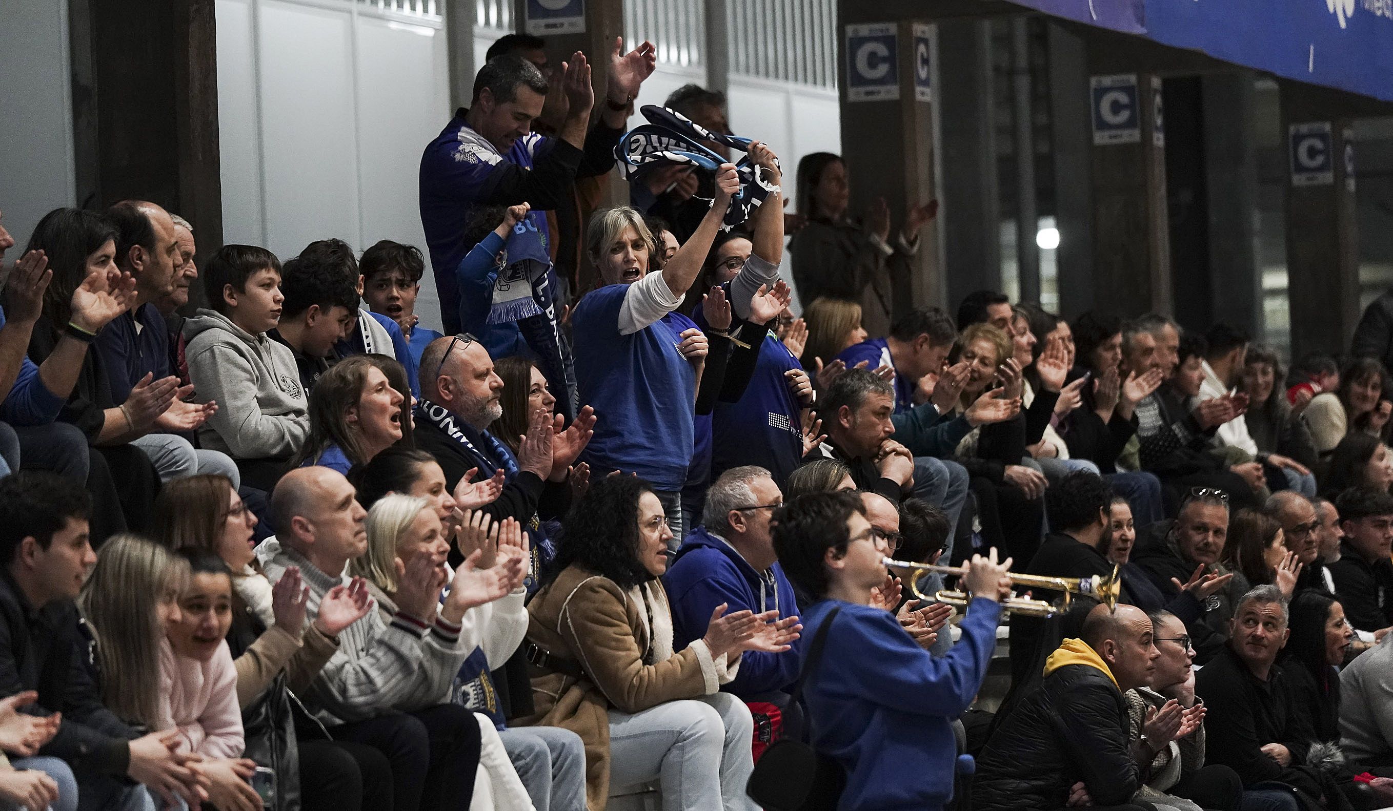 Partido de Primera Nacional entre Sociedad Deportiva Teucro y Bueu Atlético Balonmano Partido de Primera Nacional entre Sociedad Deportiva Teucro y Bueu Atlético Balonmano