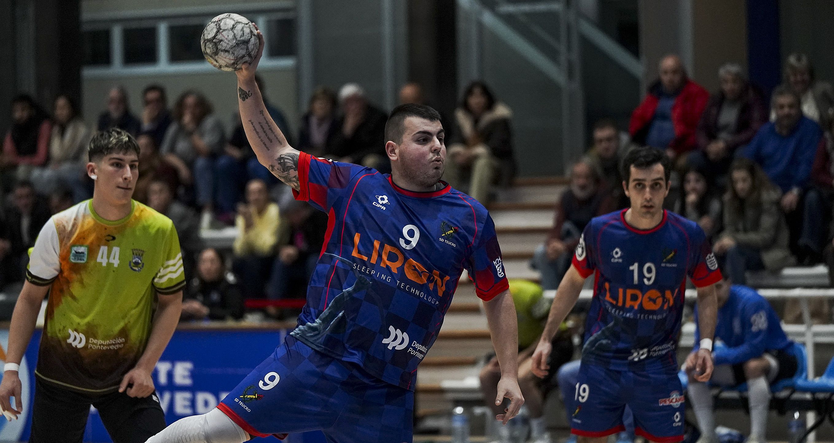 Partido de Primera Nacional entre Sociedad Deportiva Teucro y Bueu Atlético Balonmano