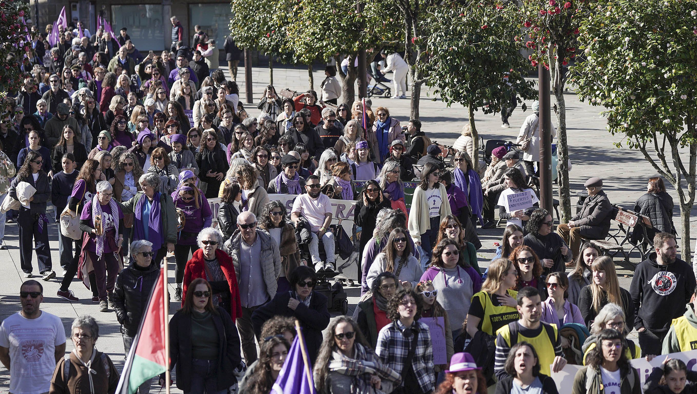 Manifestación en Pontevedra convocada por la Asemblea de Mujeres 8M y el colectivo 'Fulanas'
