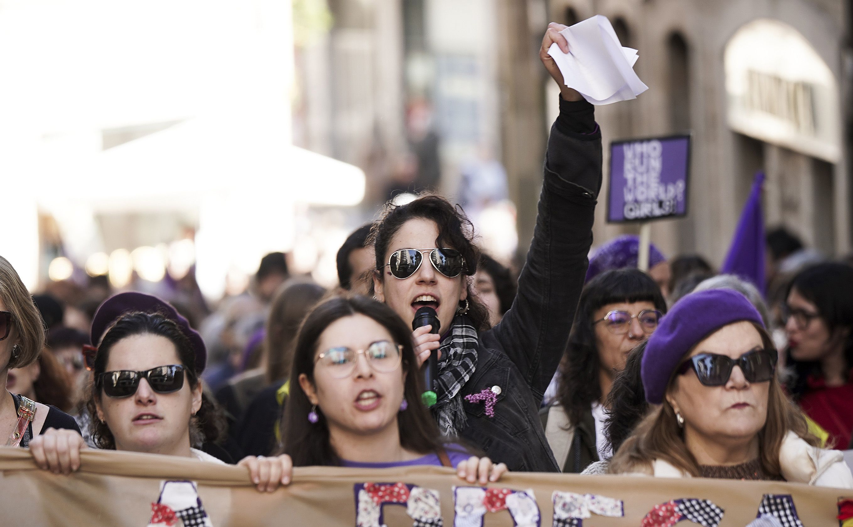 Manifestación en Pontevedra convocada por la Asemblea de Mujeres 8M y el colectivo 'Fulanas'