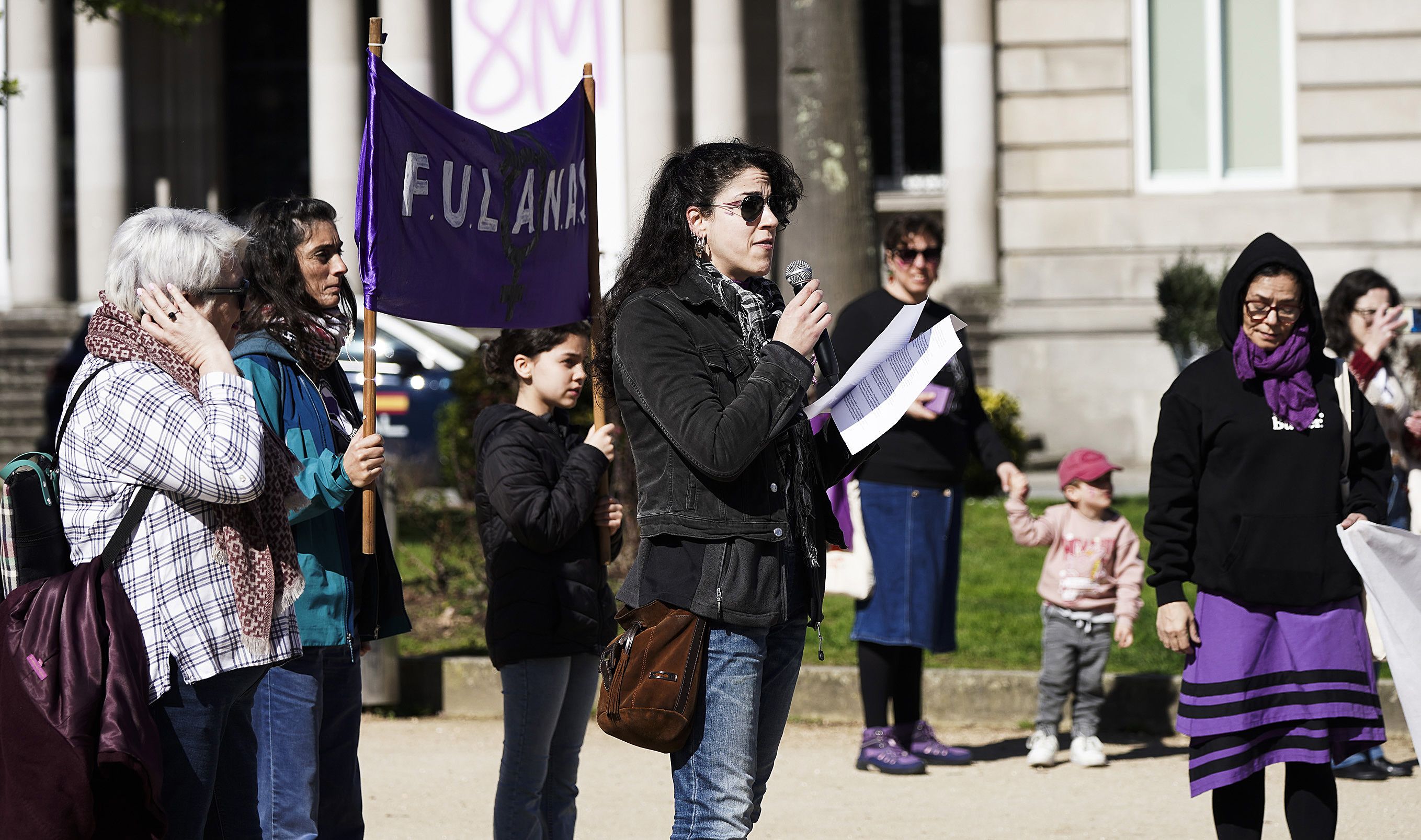 Manifestación en Pontevedra convocada por la Asemblea de Mujeres 8M y el colectivo 'Fulanas'