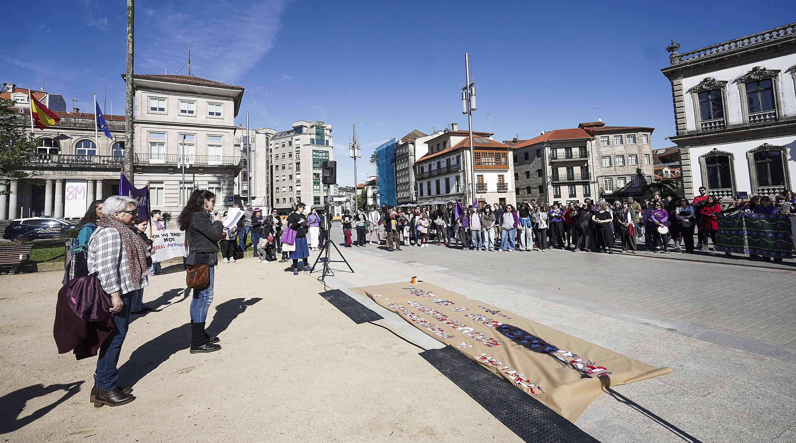 Manifestación en Pontevedra convocada por la Asemblea de Mujeres 8M y el colectivo 'Fulanas'